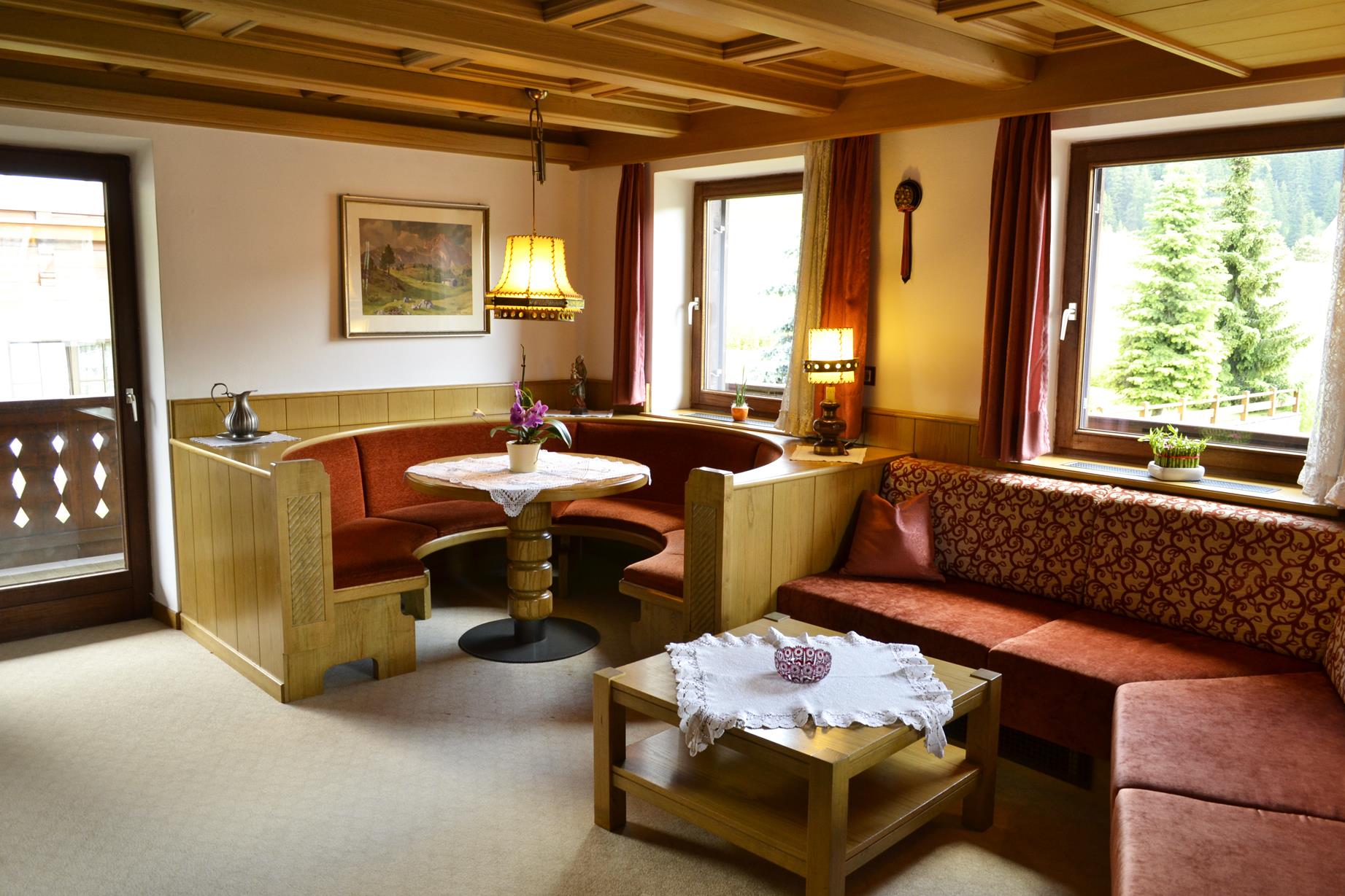 Apartments Perathoner Adolf Wolkenstein 9 suedtirol.info