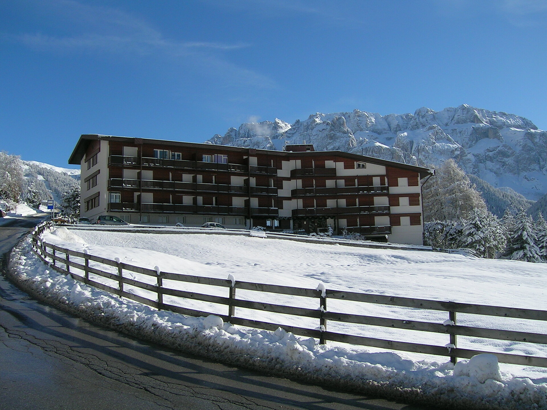 Das Wohnhaus im Winter