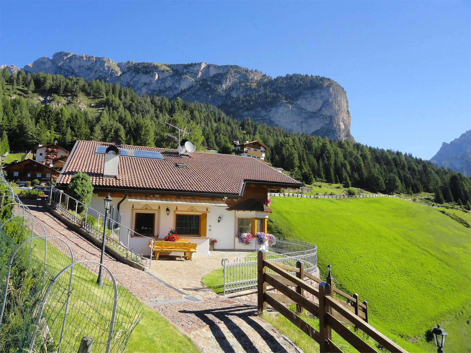 Apartments Dolores Selva 19 suedtirol.info