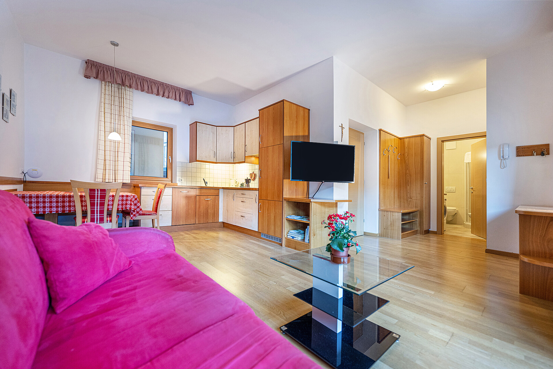 Apartment Monte Pana livingroom with kitchen