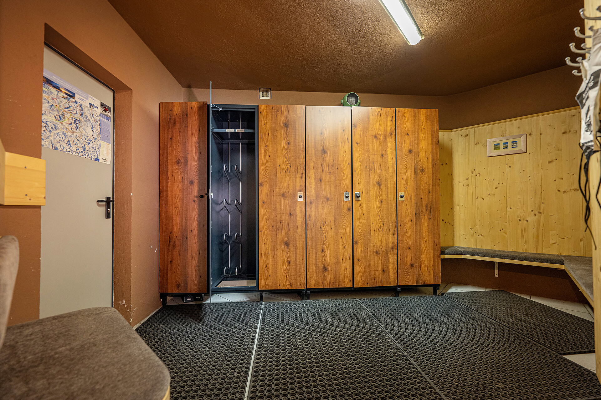 Skiroom