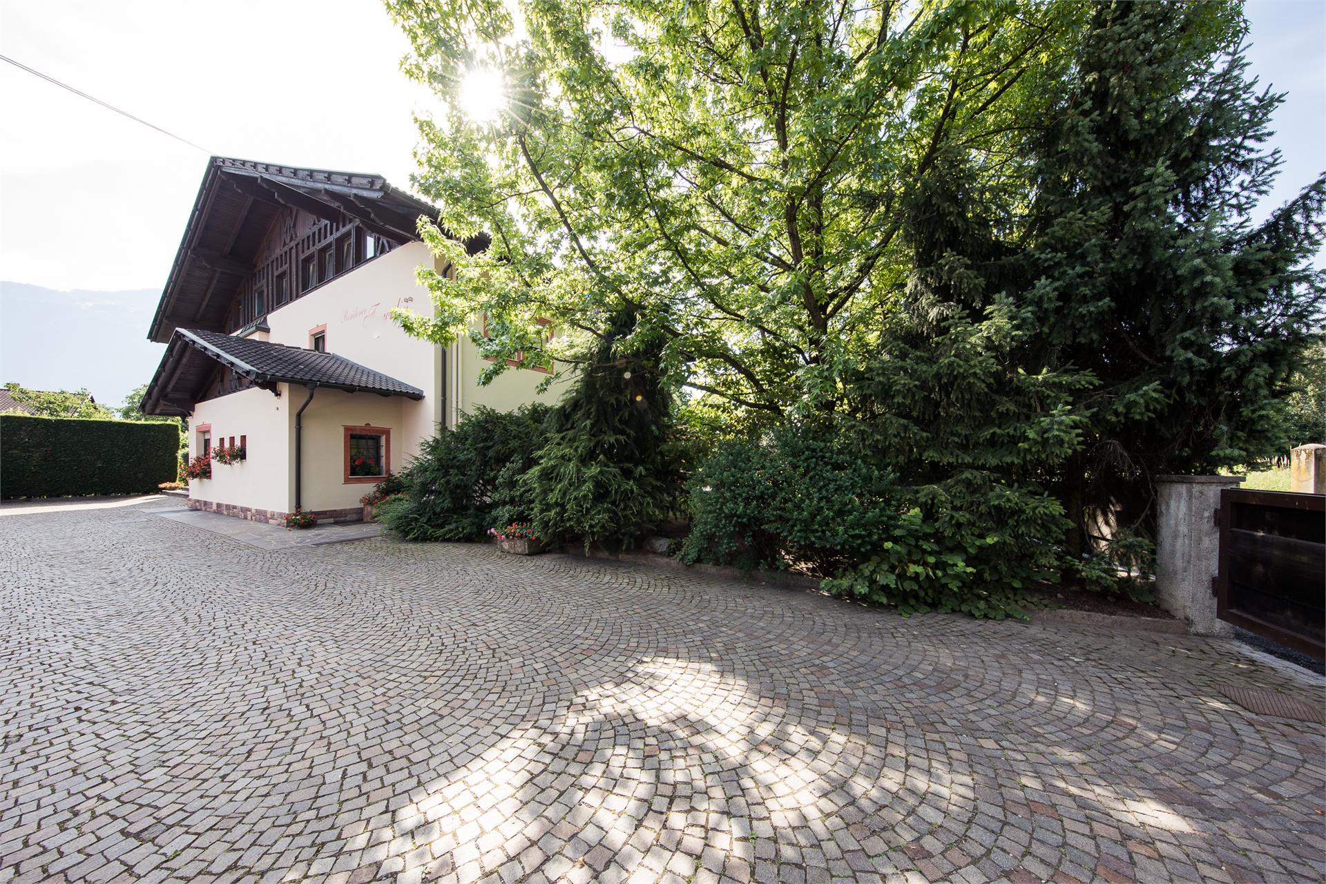 Apartmenthaus  Feyerlin Lana 7 suedtirol.info