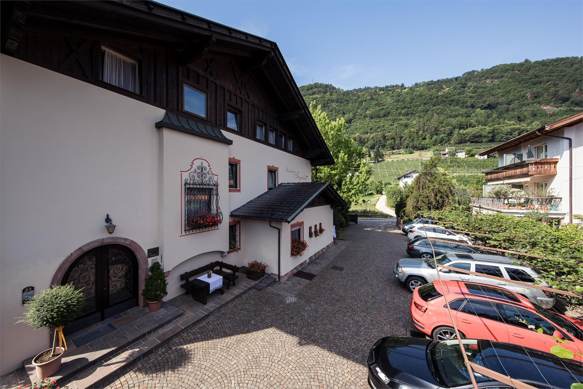 Apartmenthaus  Feyerlin Lana 9 suedtirol.info