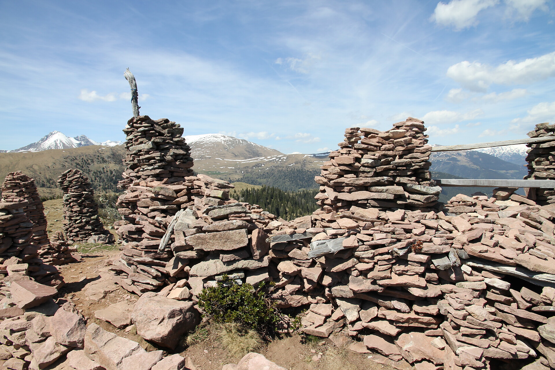 Stoanerne Mandlen