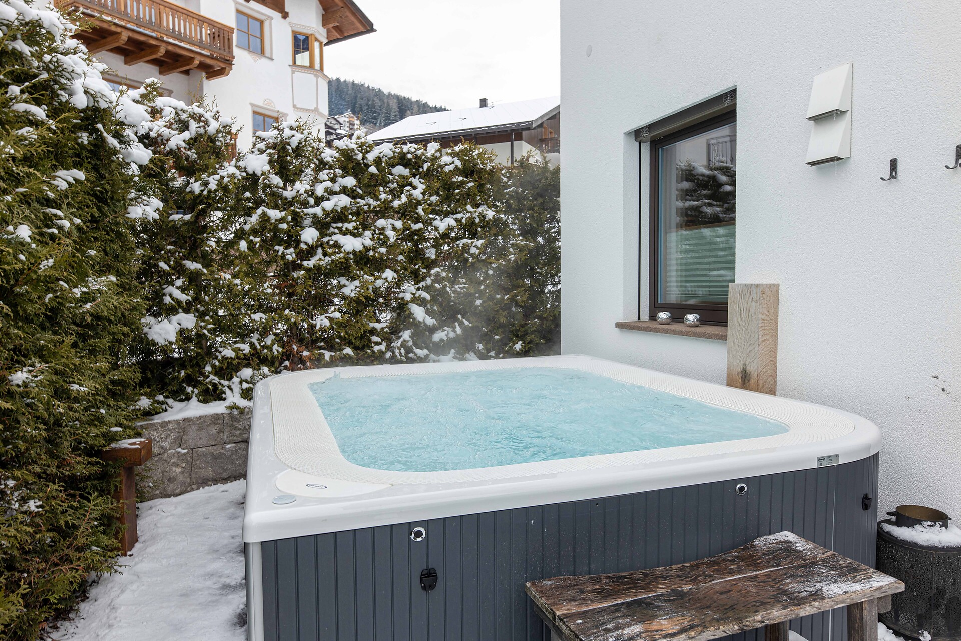 Jacuzzi