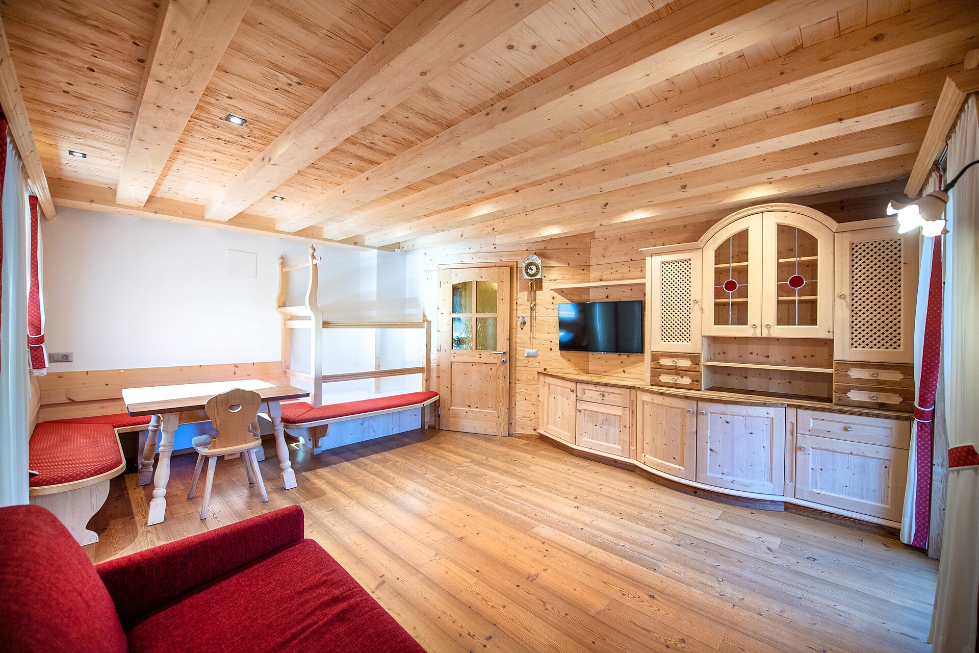 Apartments Bea Ortisei Val Gardena Dolomites