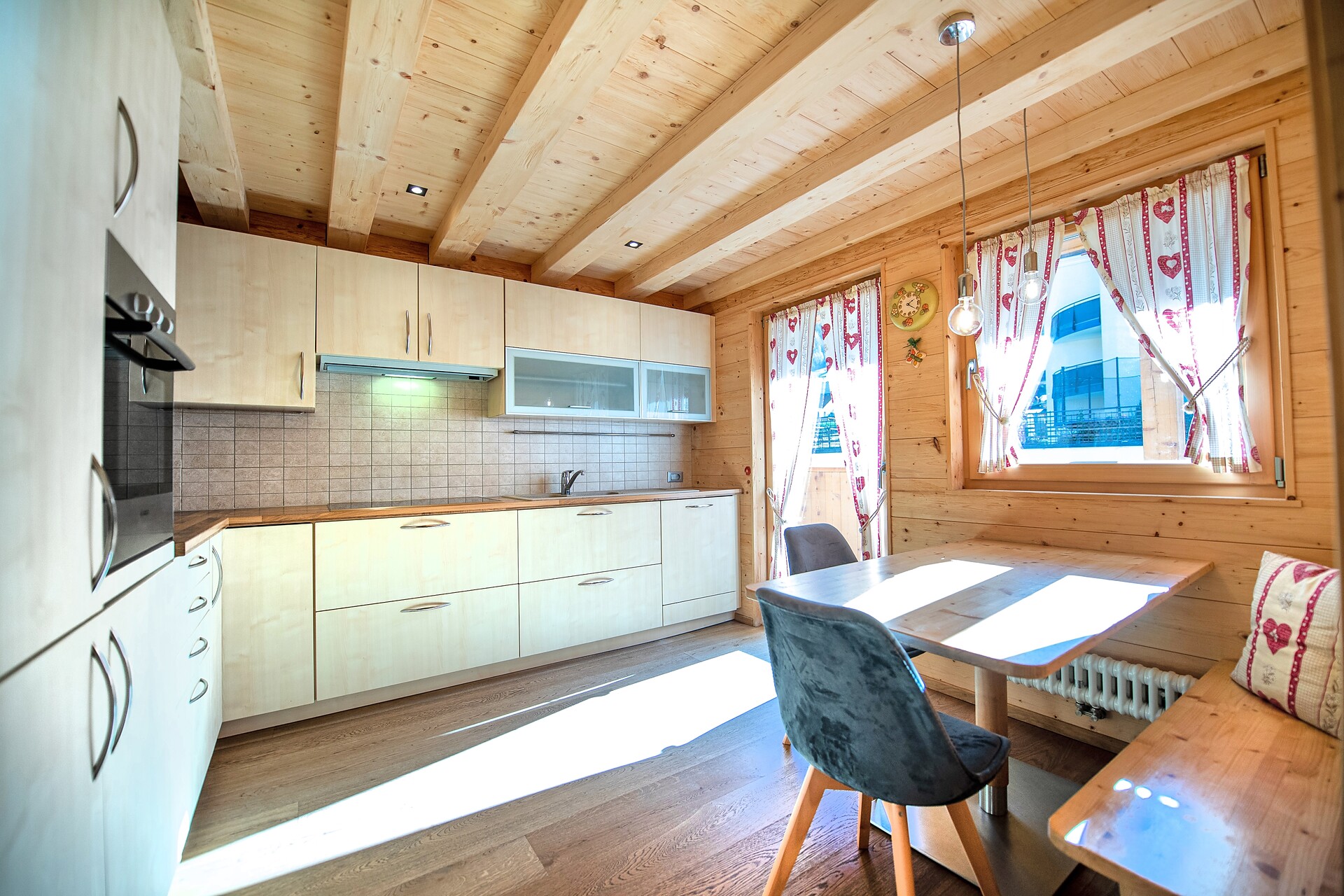 Apartments Bea Ortisei Val Gardena Dolomites