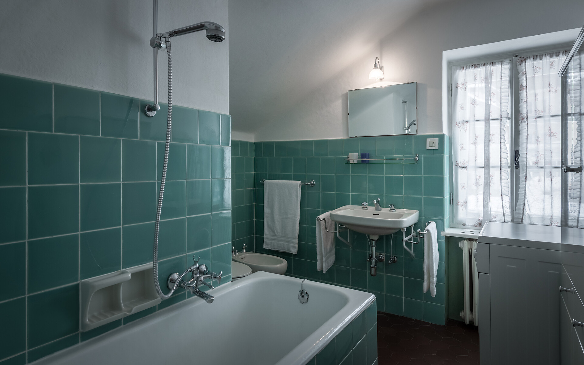 Bathroom 2