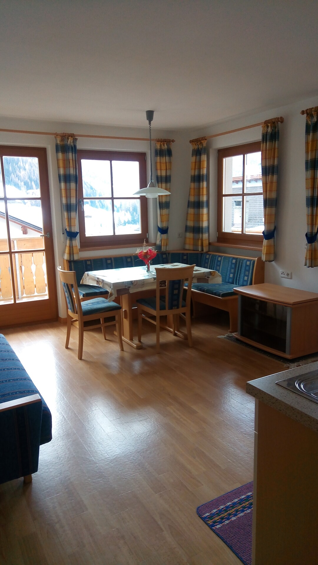 Anna Apartments