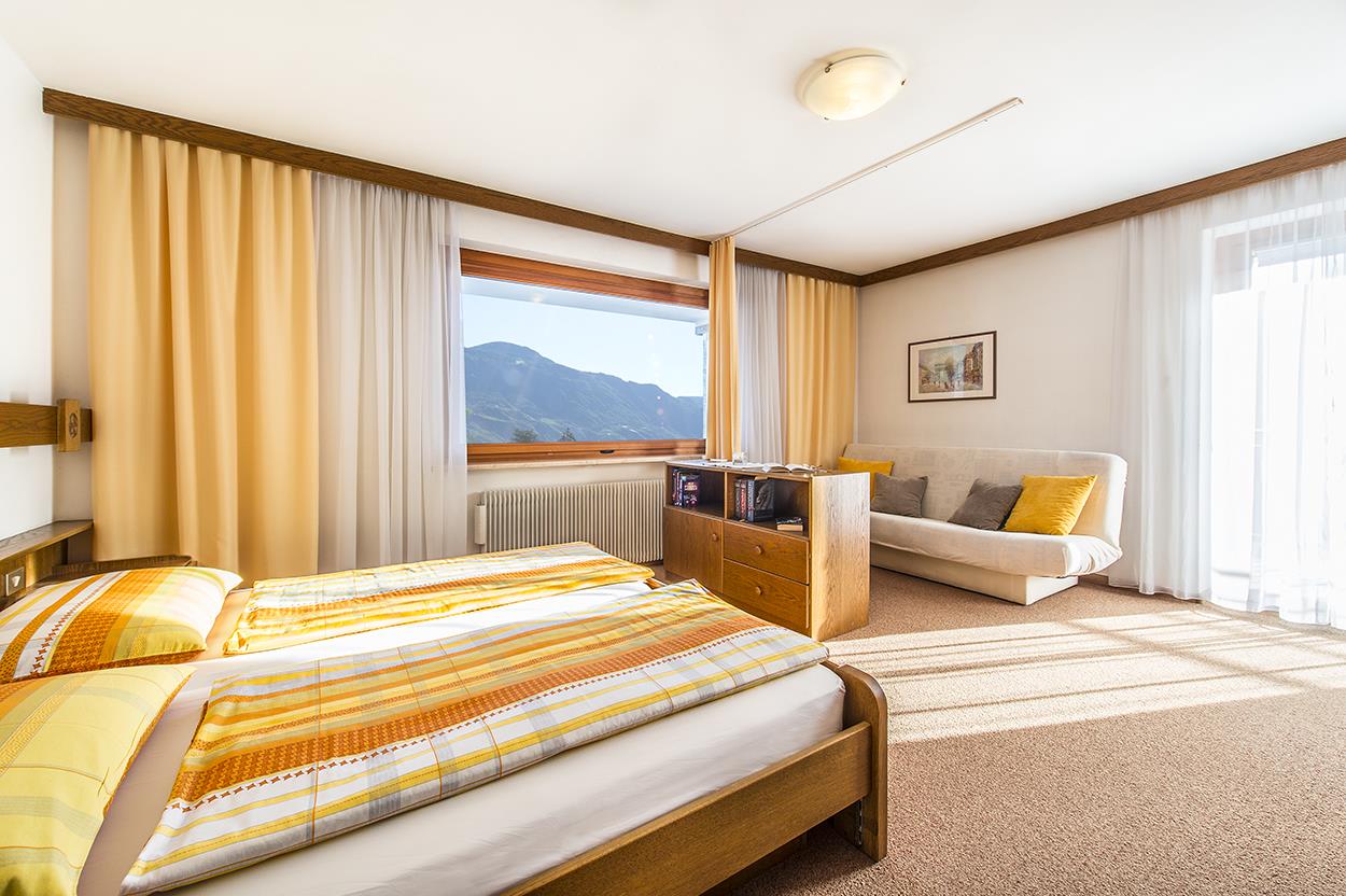 Appartment Platzer Tscherms 4 suedtirol.info