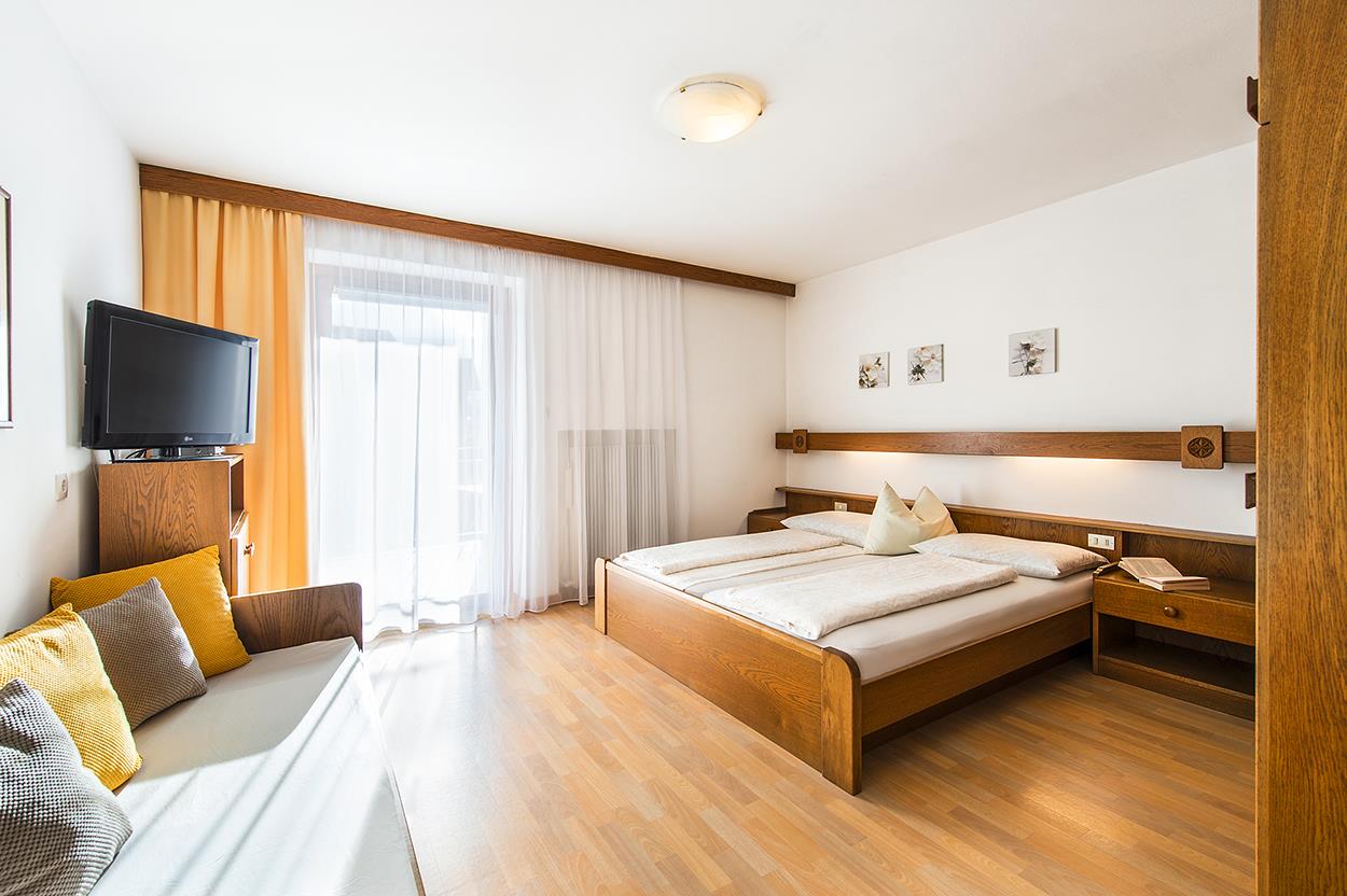 Appartment Platzer Tscherms 5 suedtirol.info