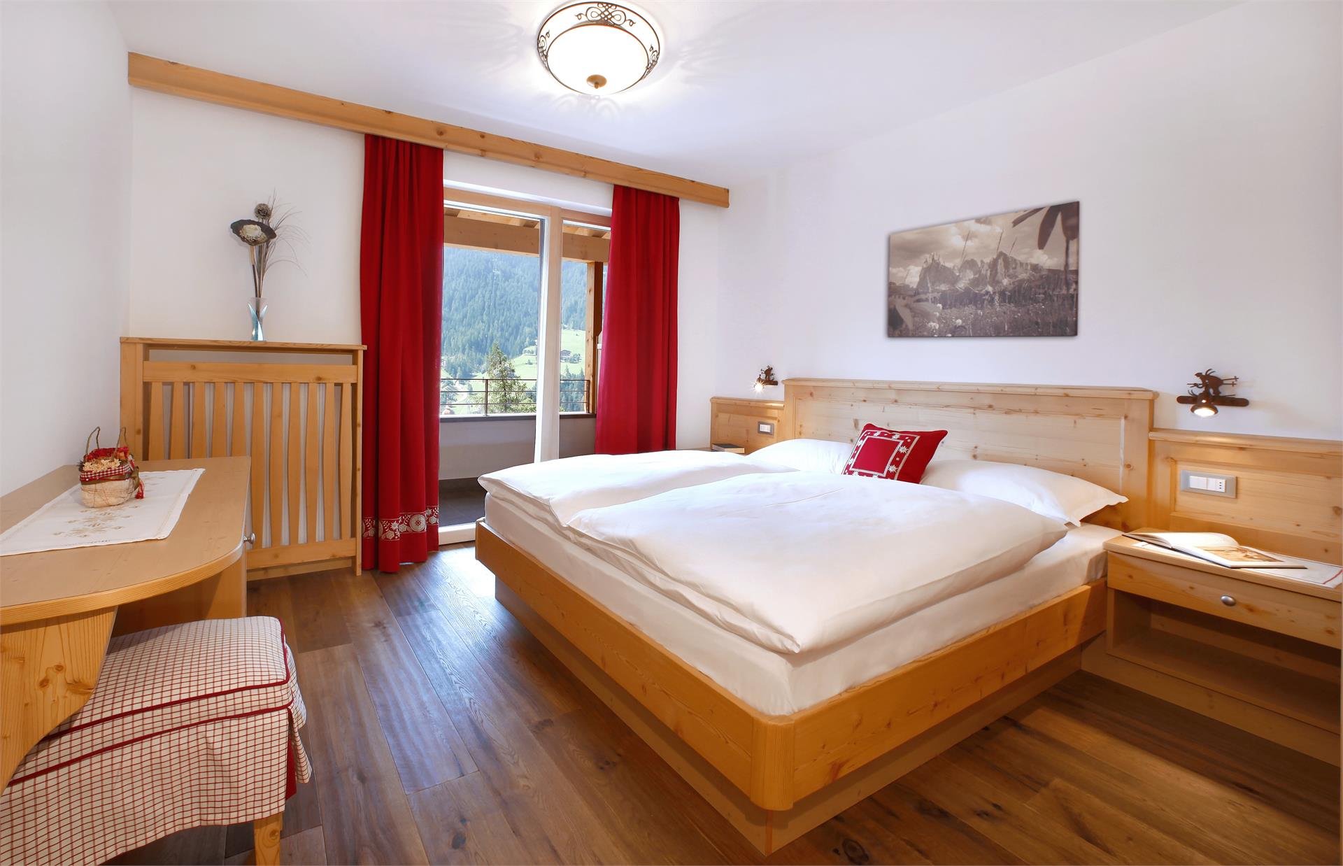Apartments Victoria St.Ulrich 7 suedtirol.info