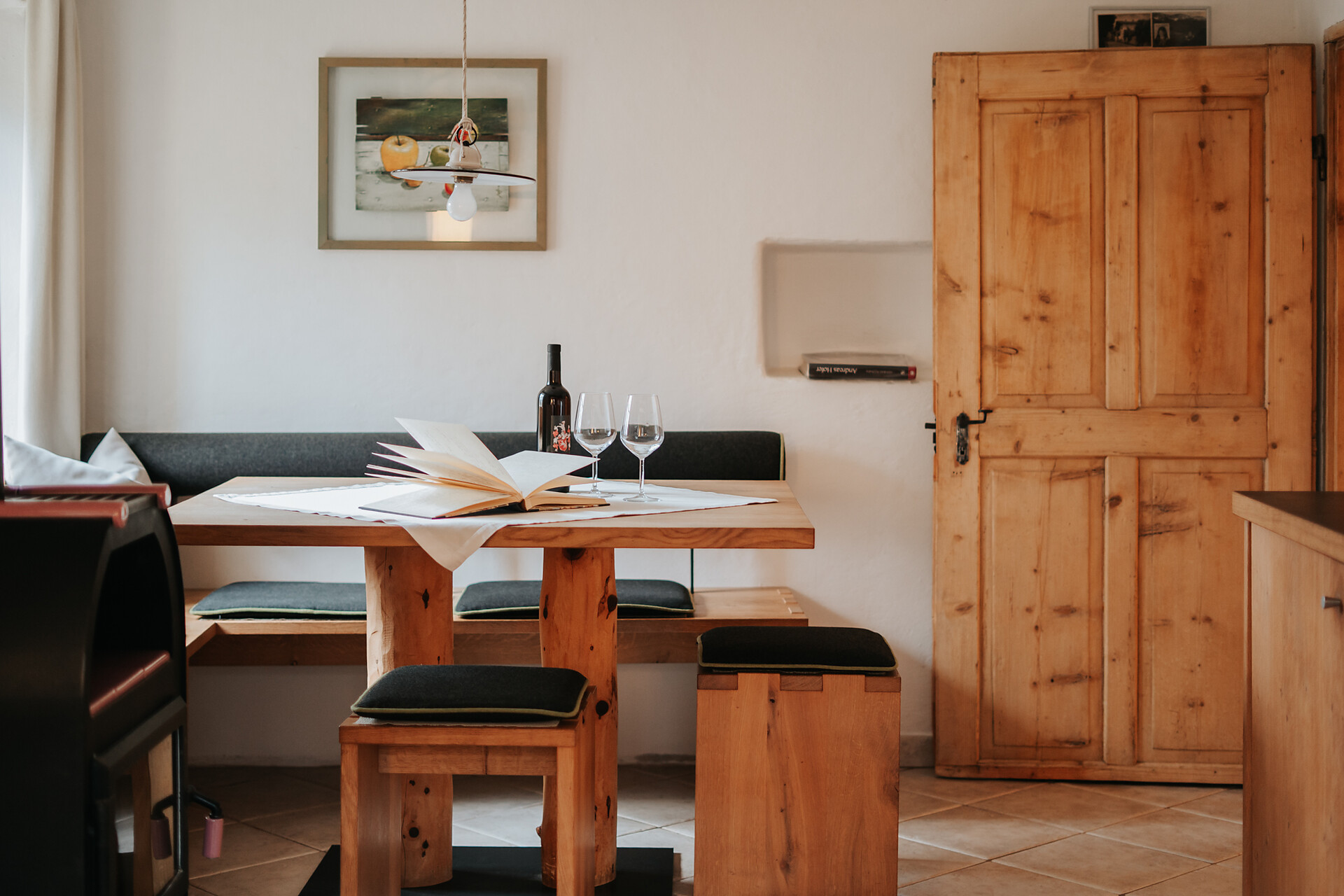 living room with kitchen of the appartment Andreas Hofer