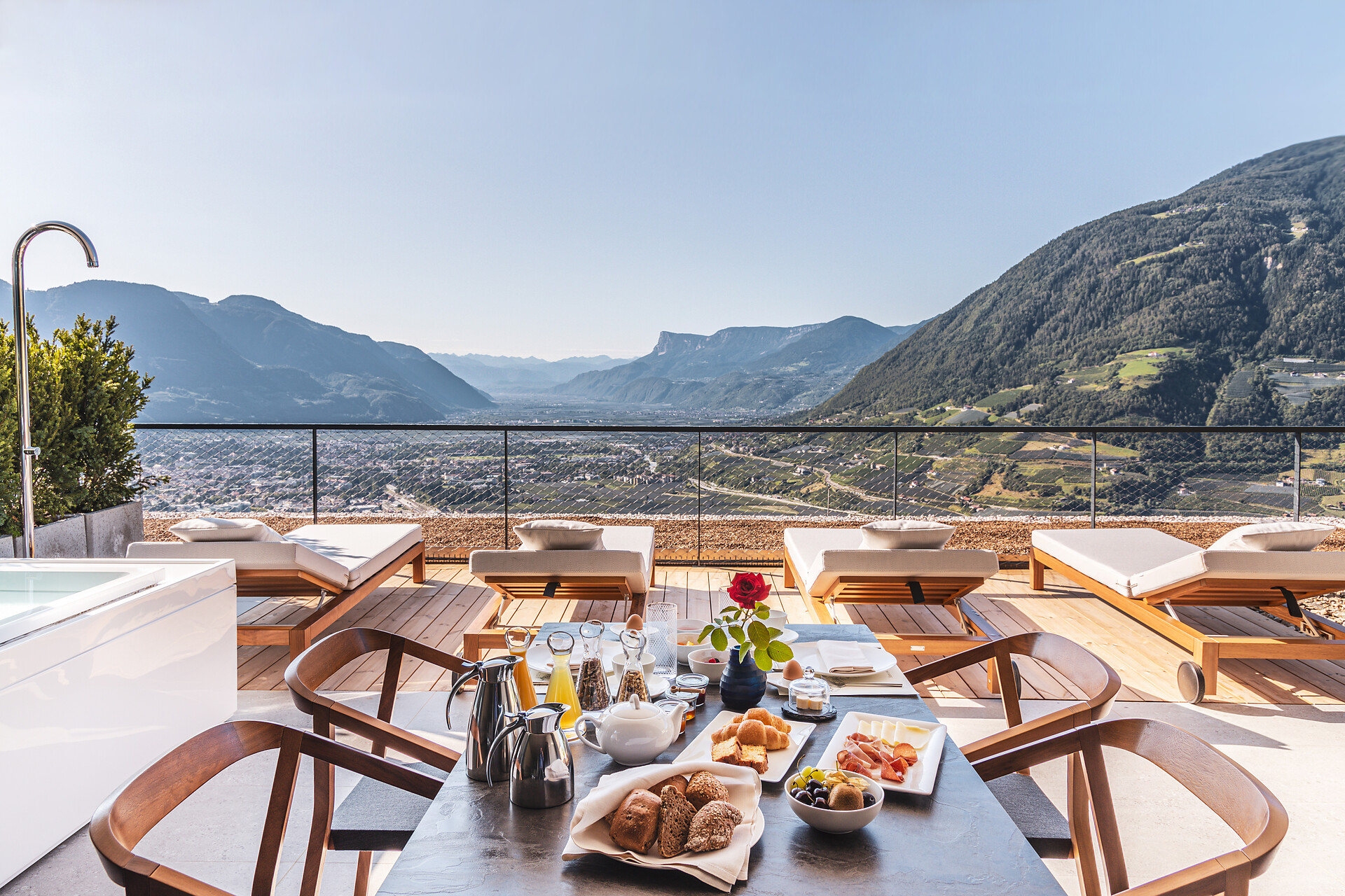 Private breakfast