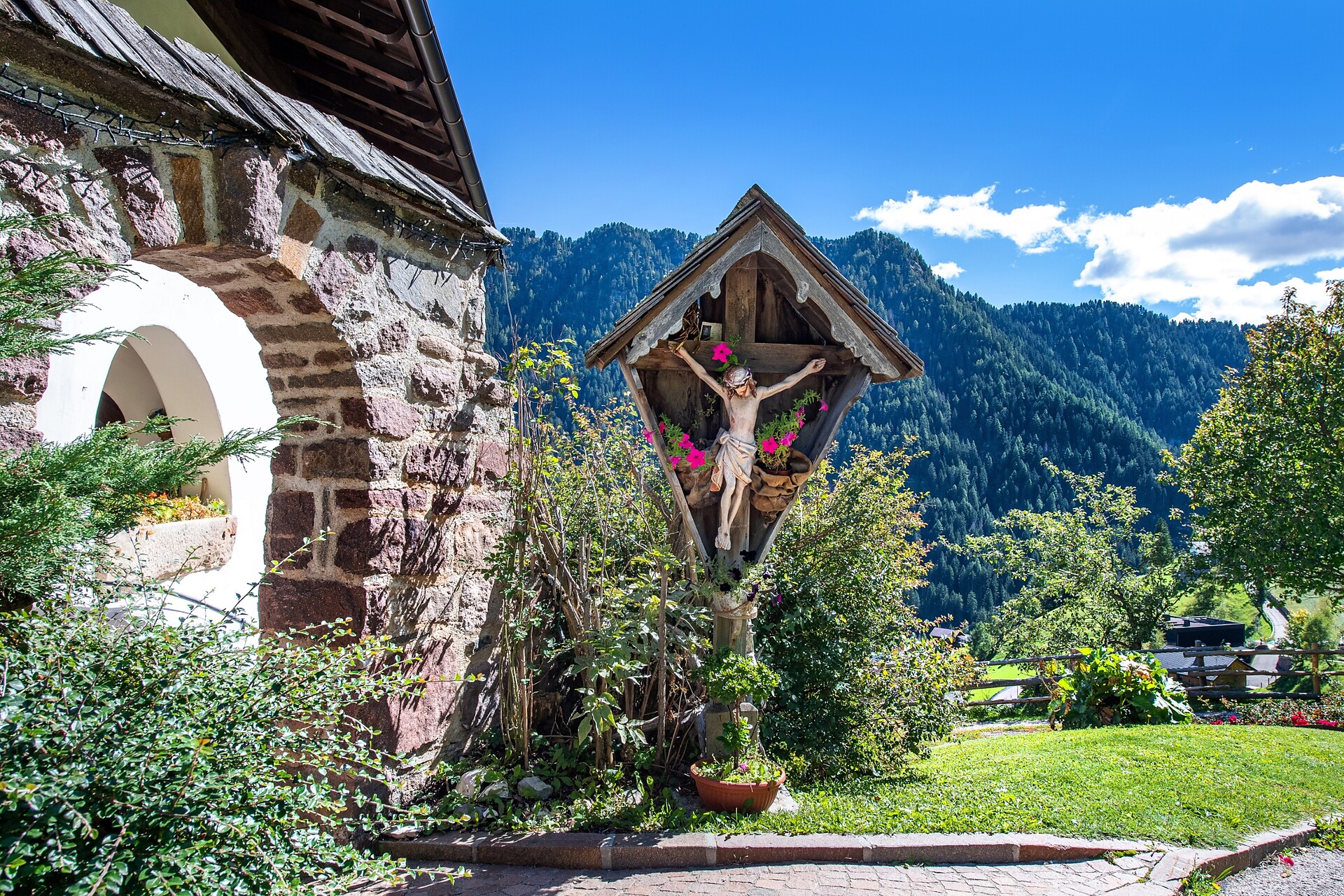 Apartments Tuene Ortisei Val Gardena Dolomites