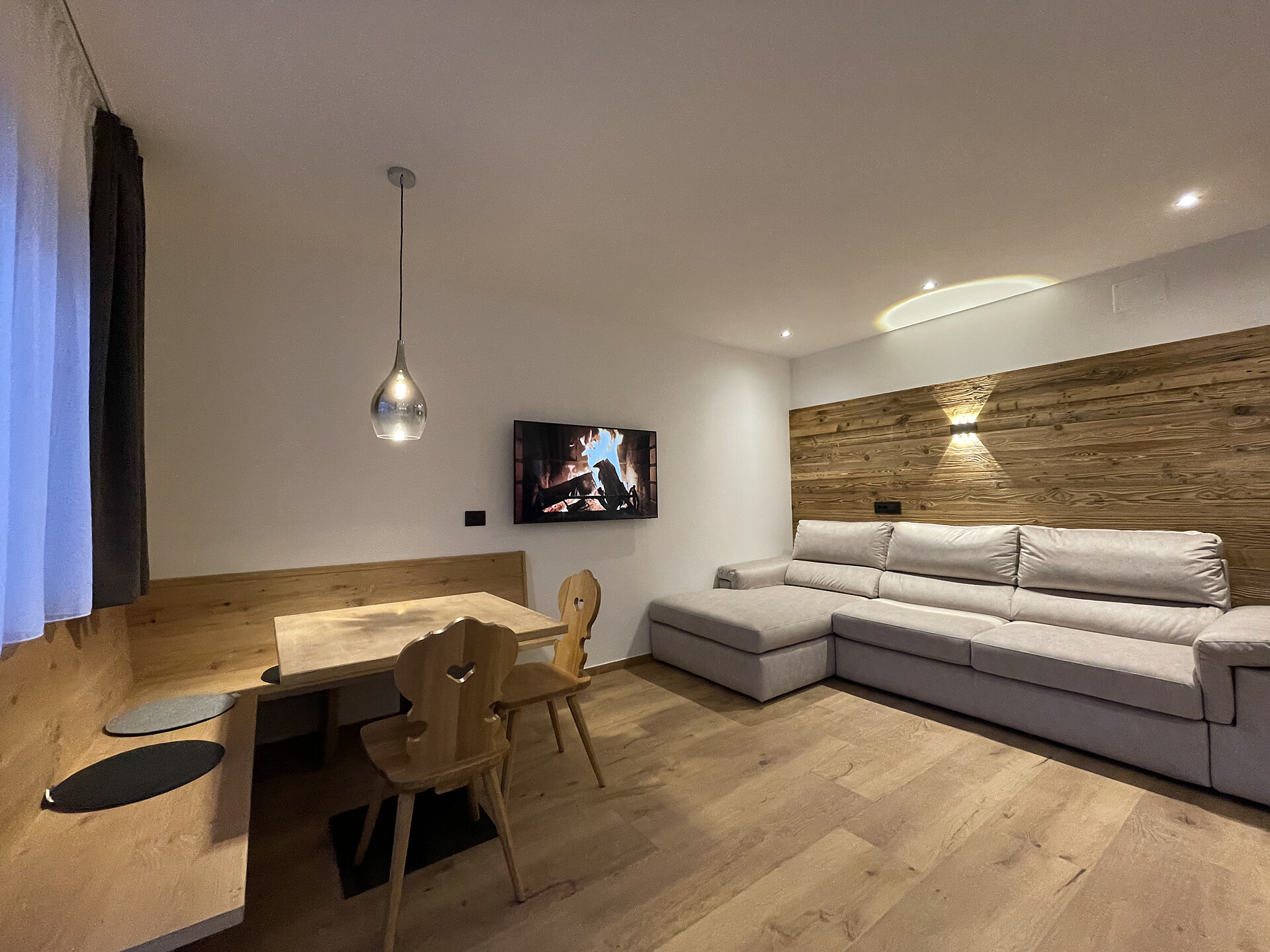 Wohnzimmer Mountain View Apartment