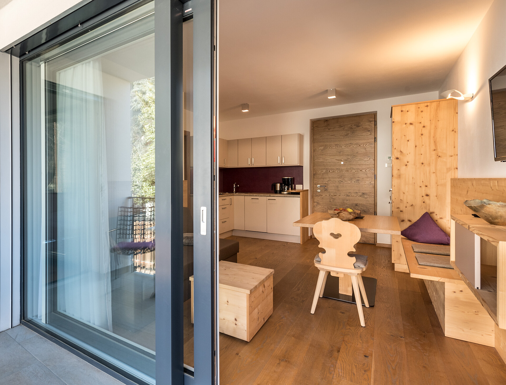 Apartment 39012