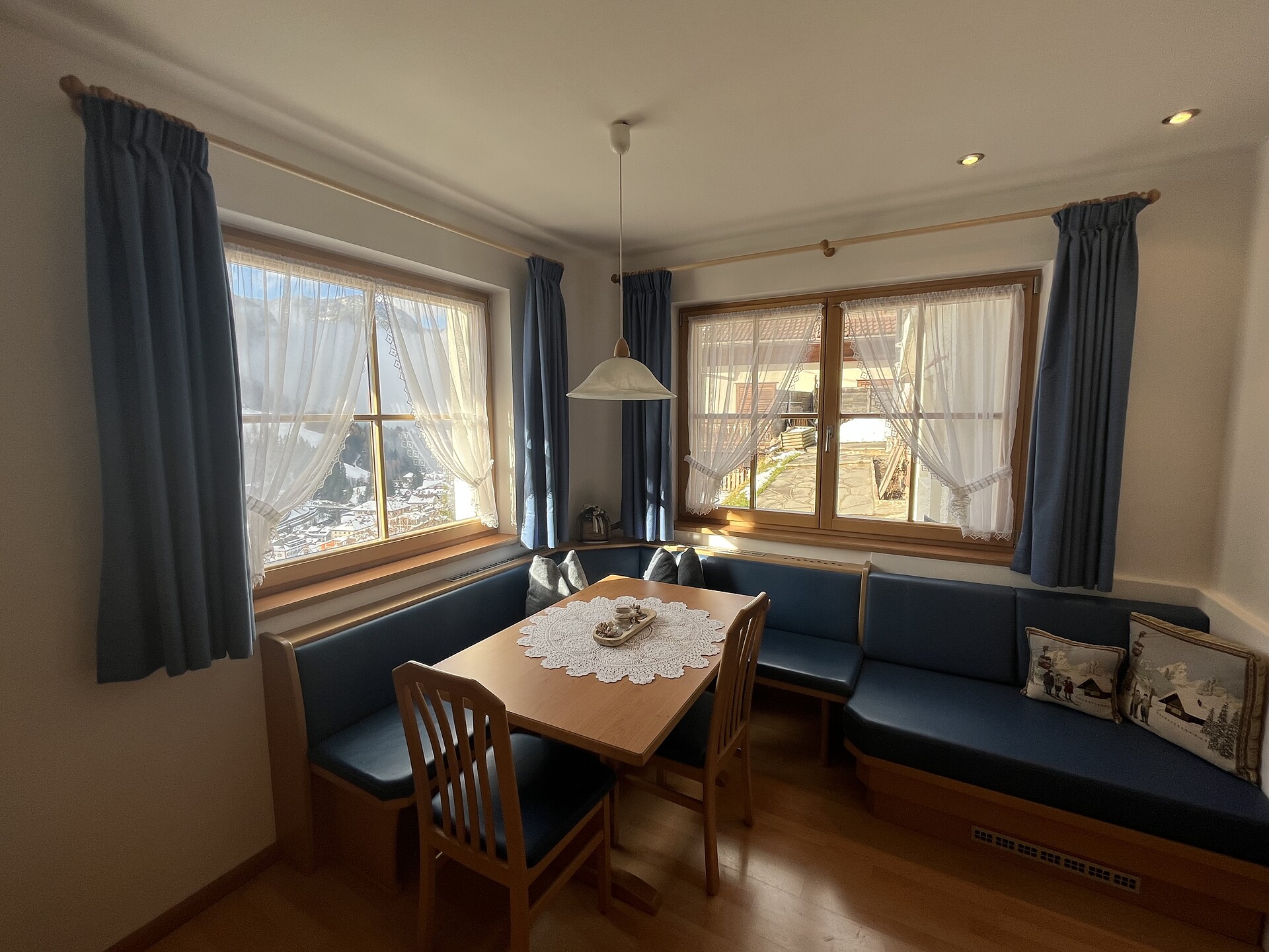 Combined kitchen and living room