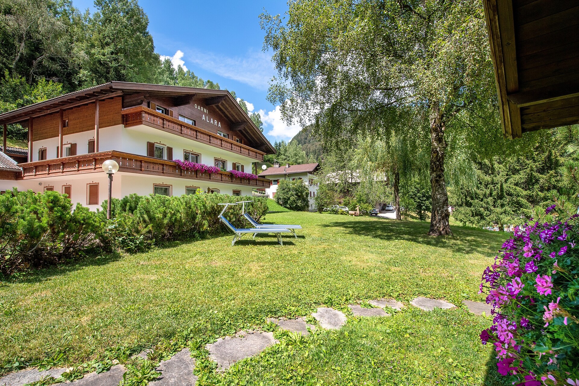 Apartments Alara - Dolomites Region Val Gardena - #5 - suedtirol.info
