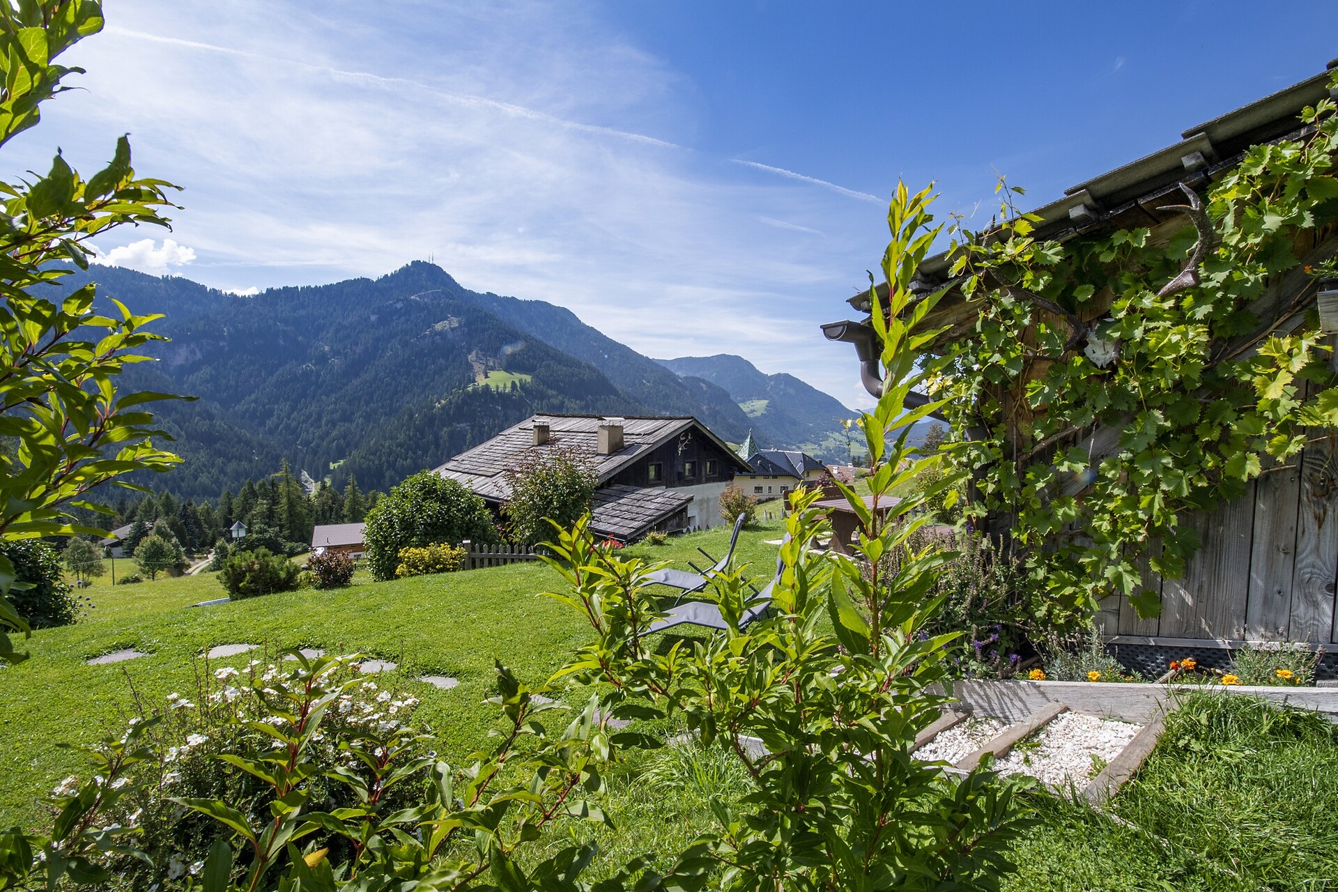 Traditional Apartment Trebe