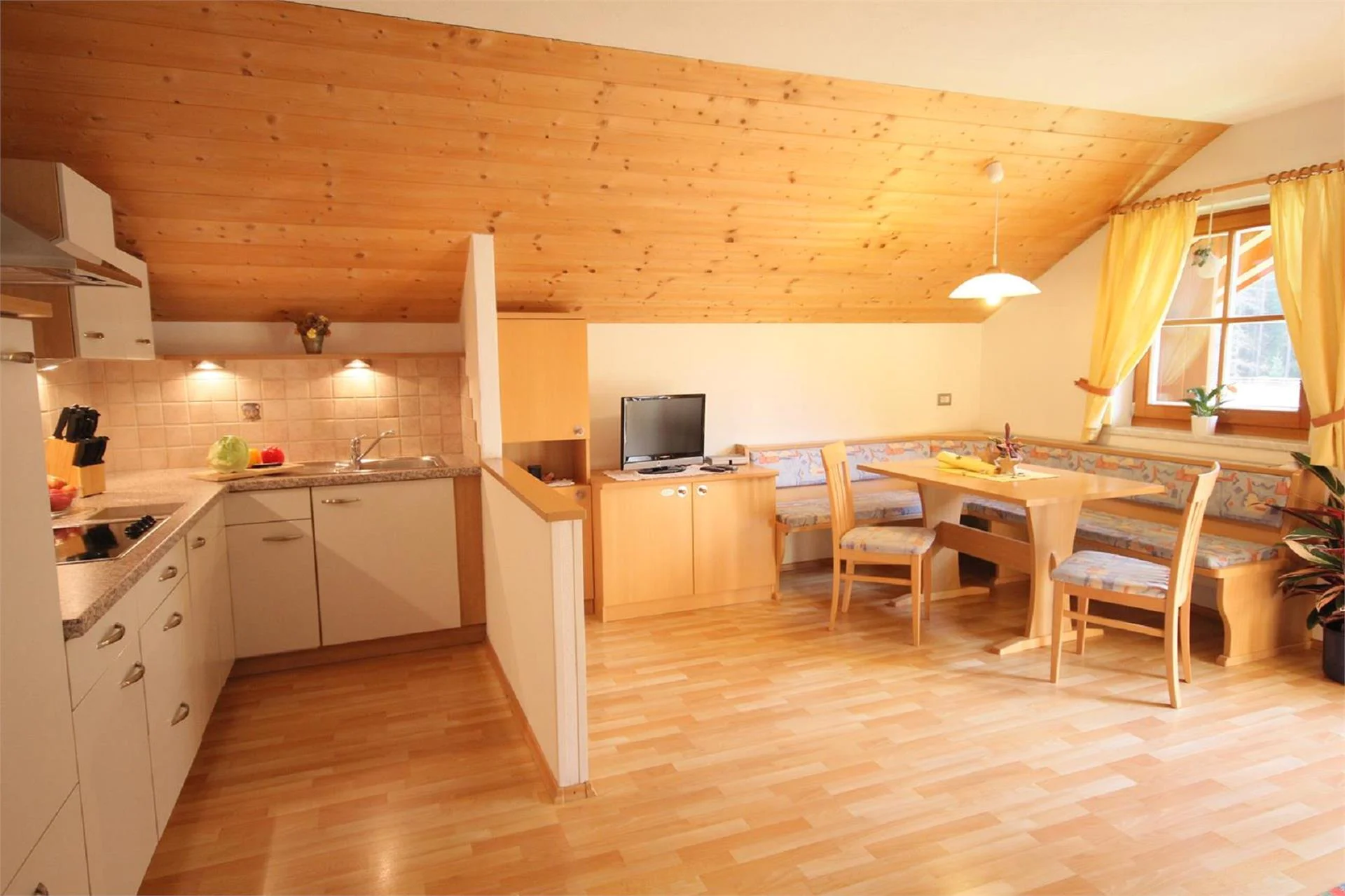 App. Auerhof Campo Tures 4 suedtirol.info