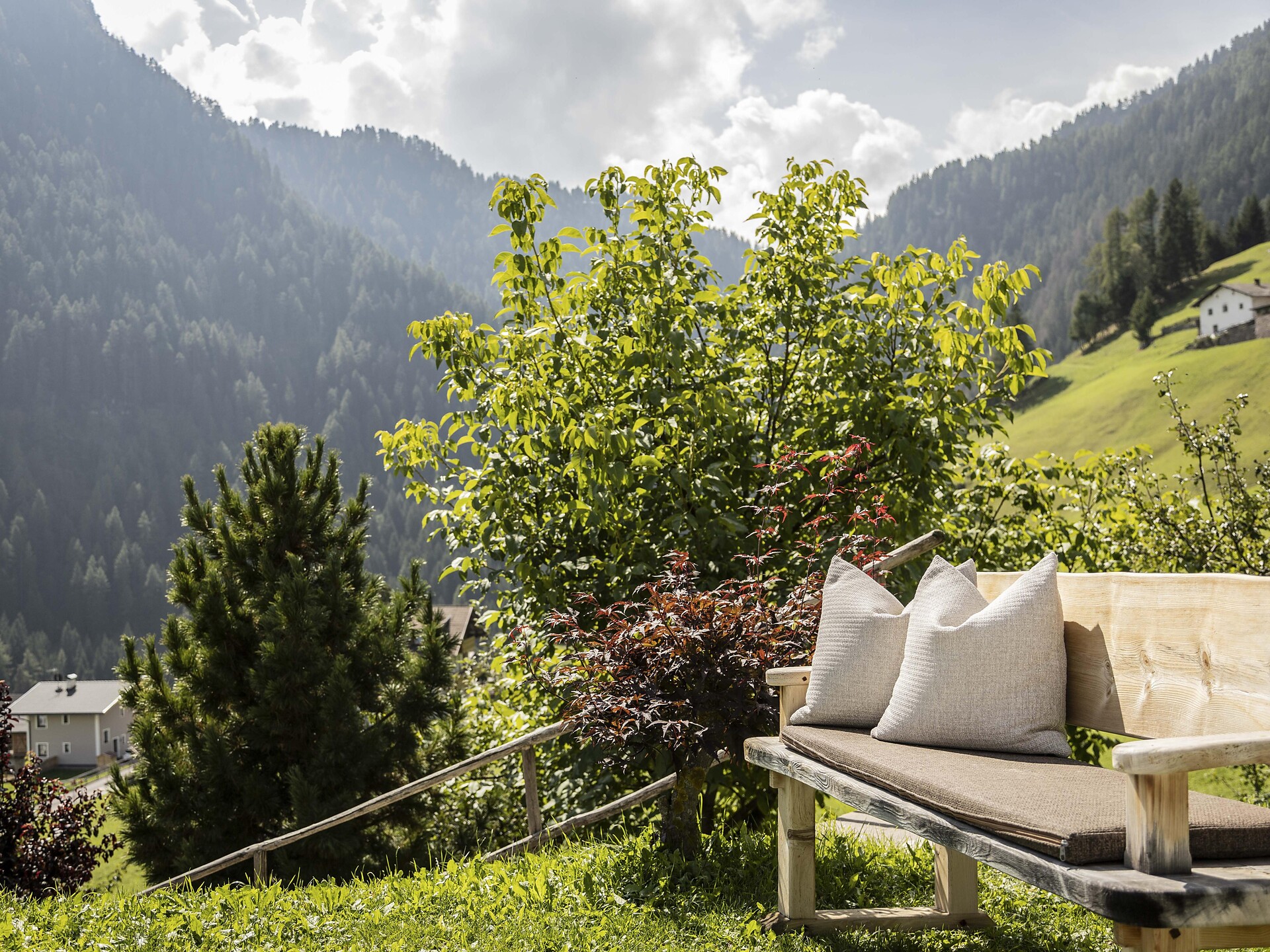Apartments Arbea - Dolomites Region Val Gardena - #1 - suedtirol.info