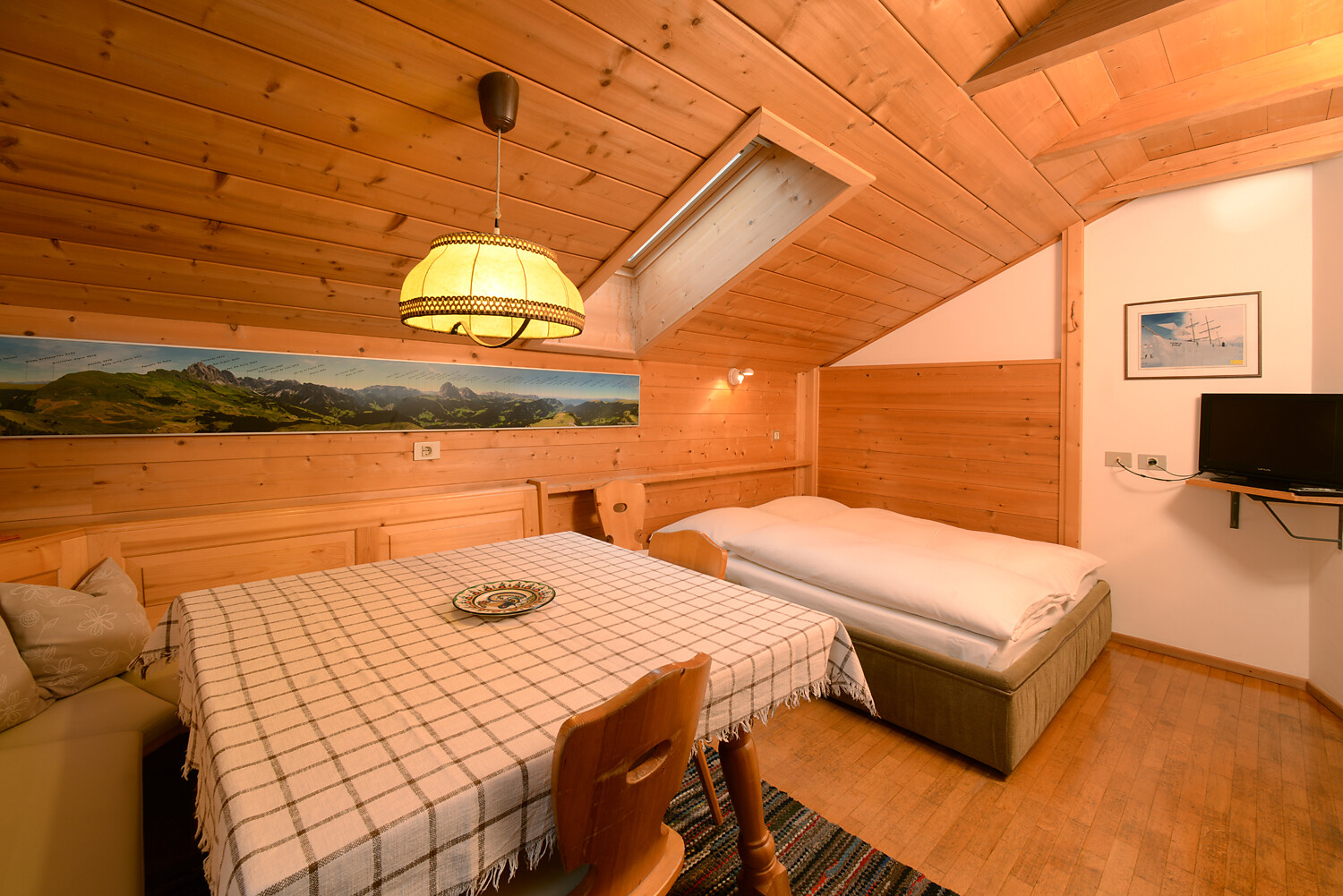 bed sitting room A