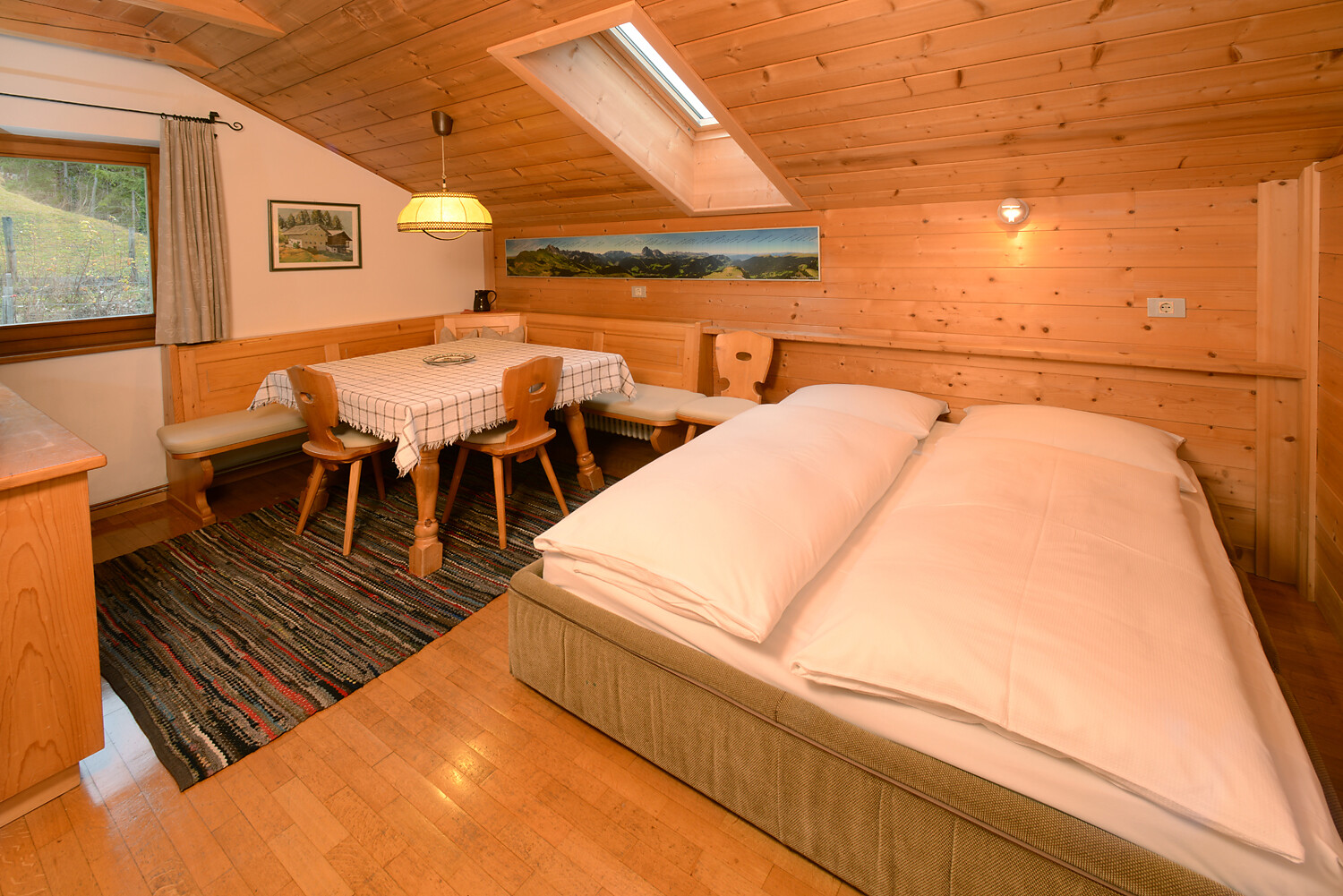 bed sitting room A