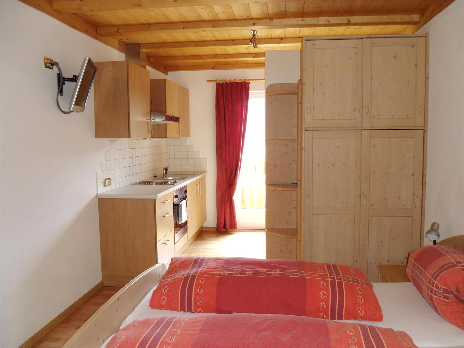 Apartments Plotschhof - Agriturismo Selva 6 suedtirol.info
