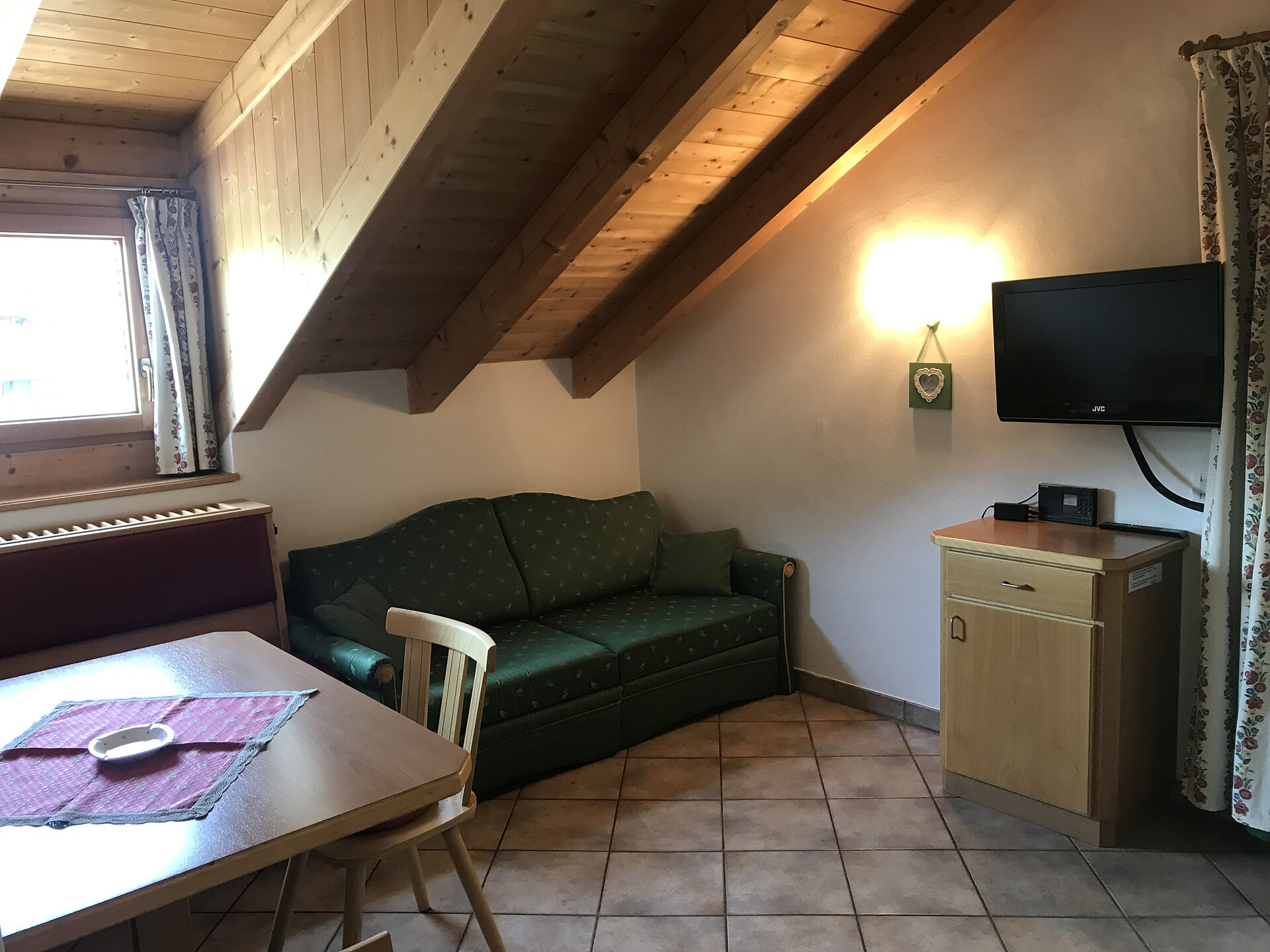 Apartments Chalet Romy - Dolomites Region Val Gardena - #17 - suedtirol.info