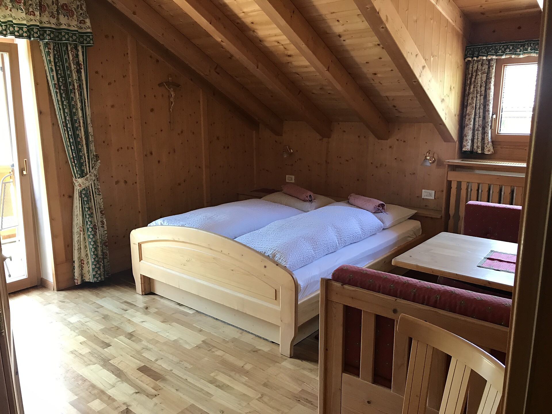 Apartments Chalet Romy - Dolomites Region Val Gardena - #18 - suedtirol.info