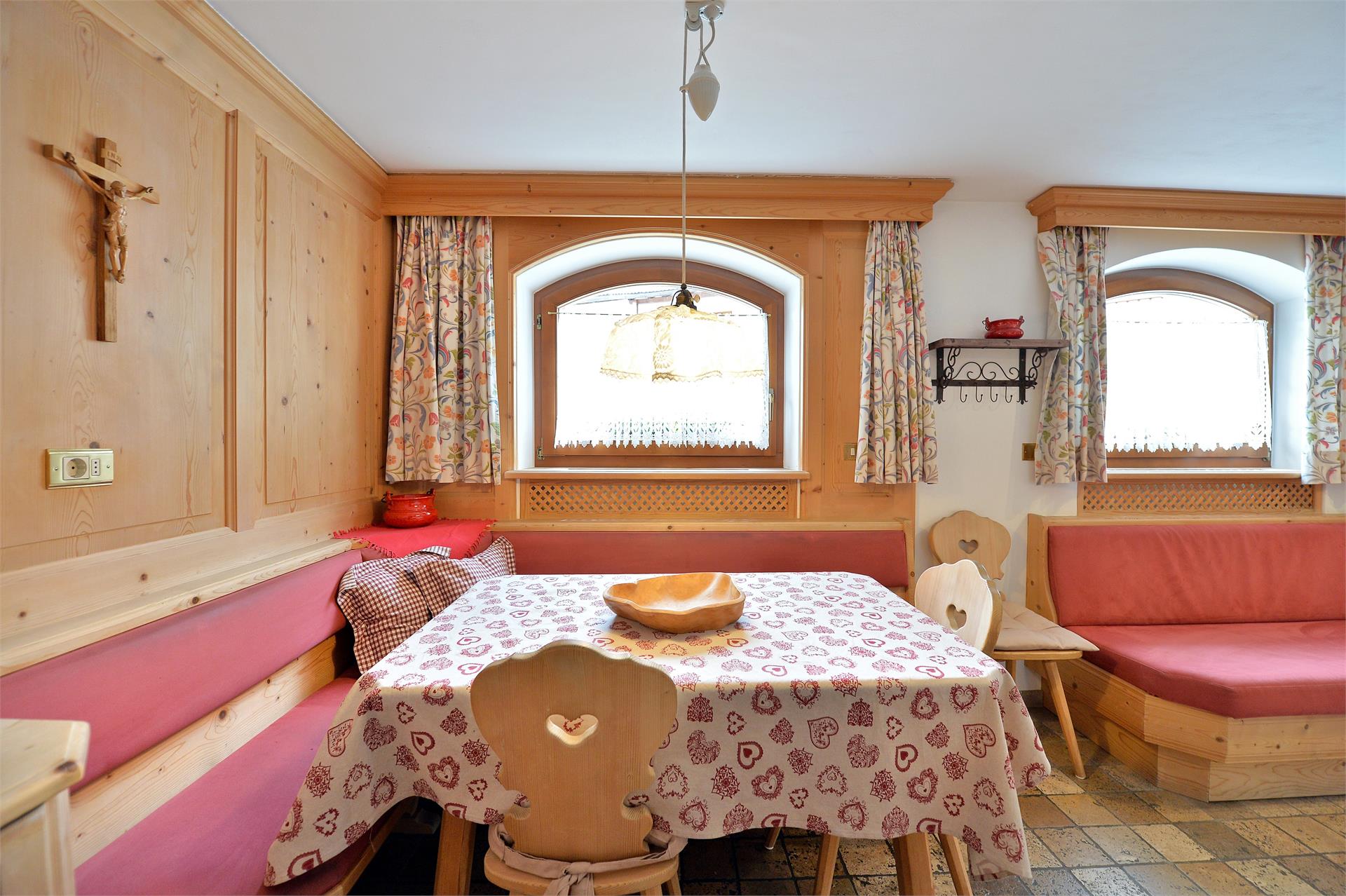 Apartments Everest - Bruno Wolkenstein 17 suedtirol.info