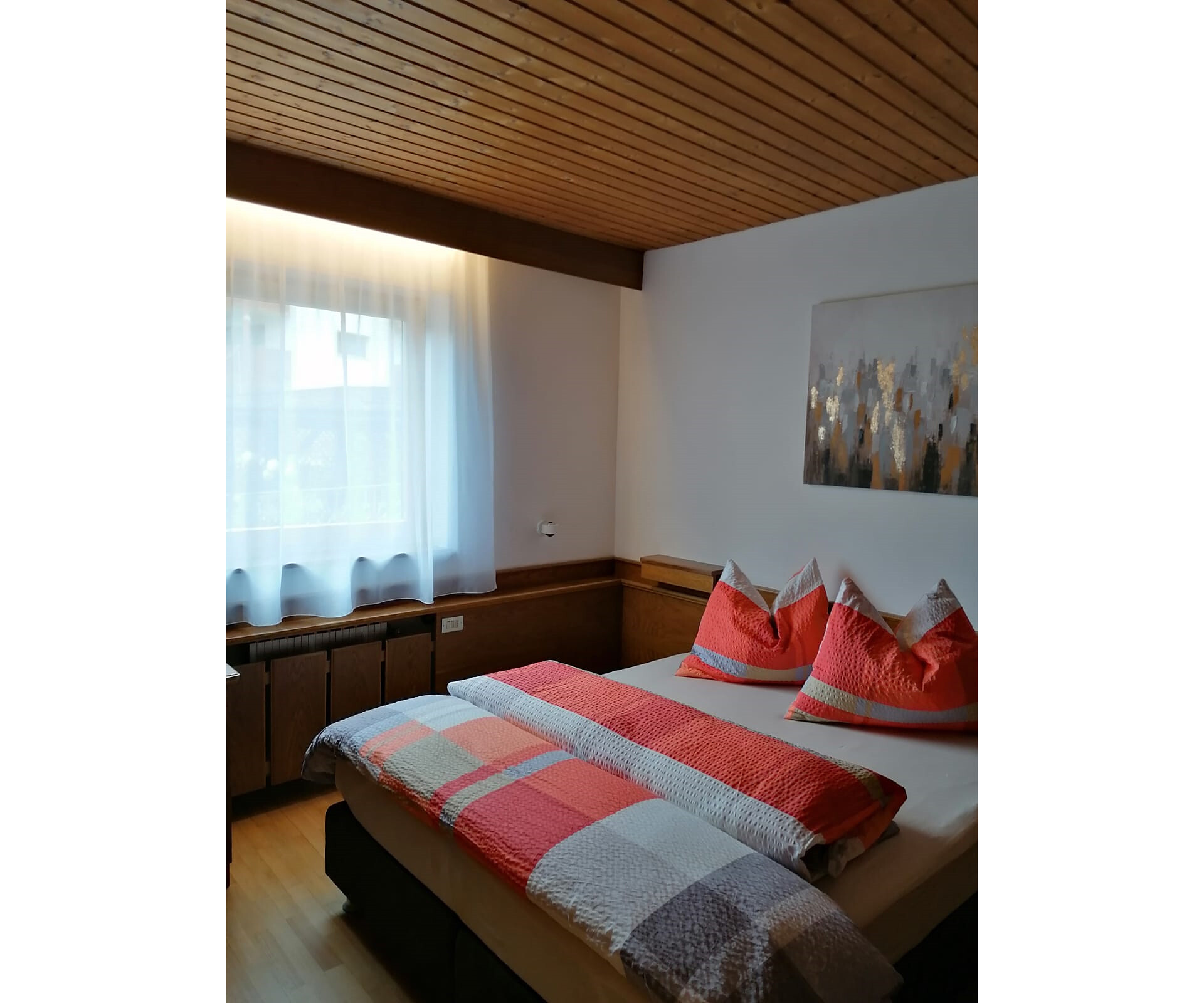 Appartement Parterre Schlafzimmer