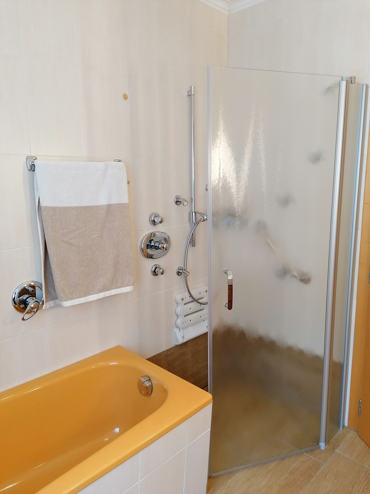 Wohnung Parterre Bad