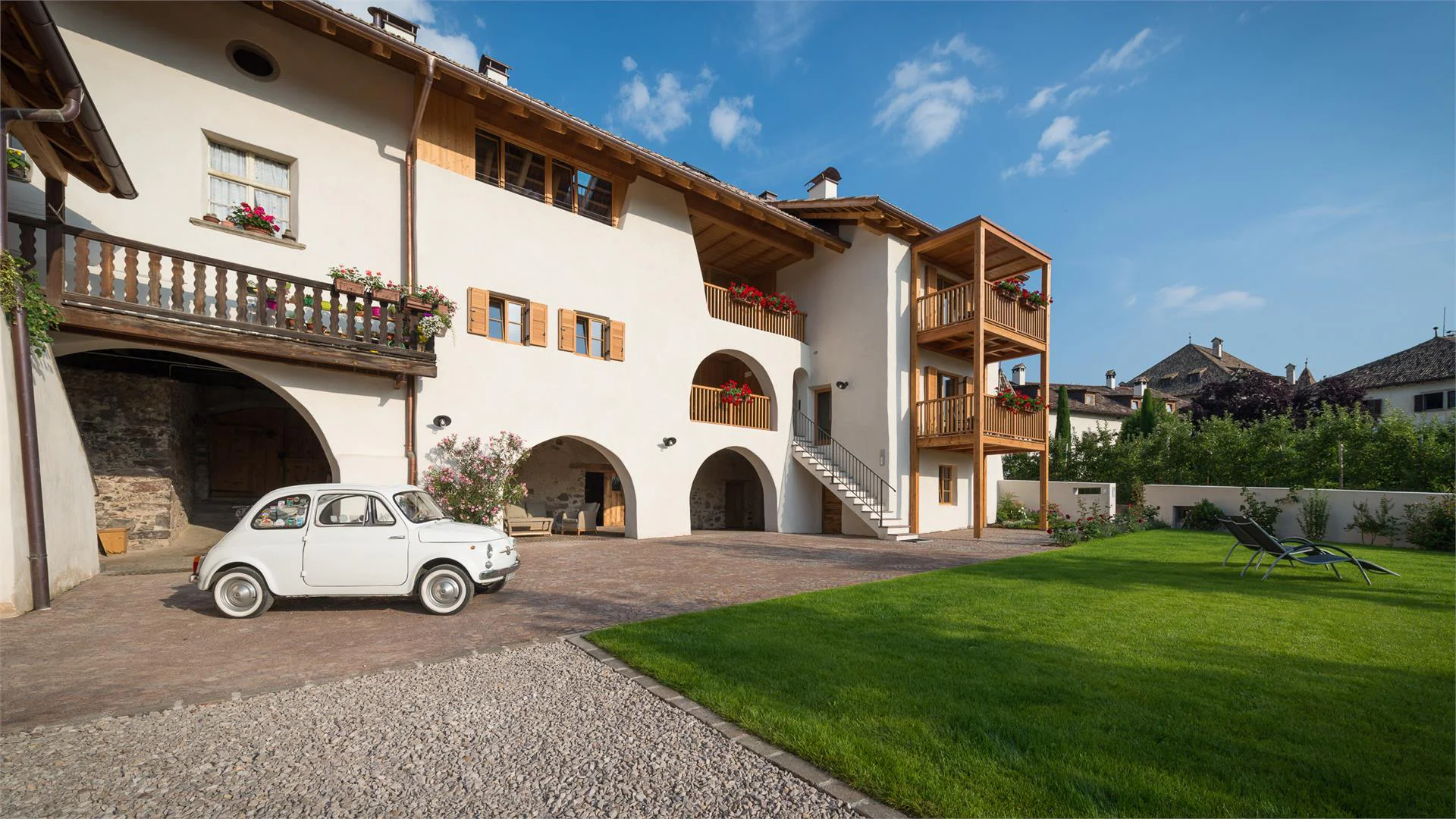 Ansitz Schneeburg Eppan an der Weinstaße/Appiano sulla Strada del Vino 23 suedtirol.info