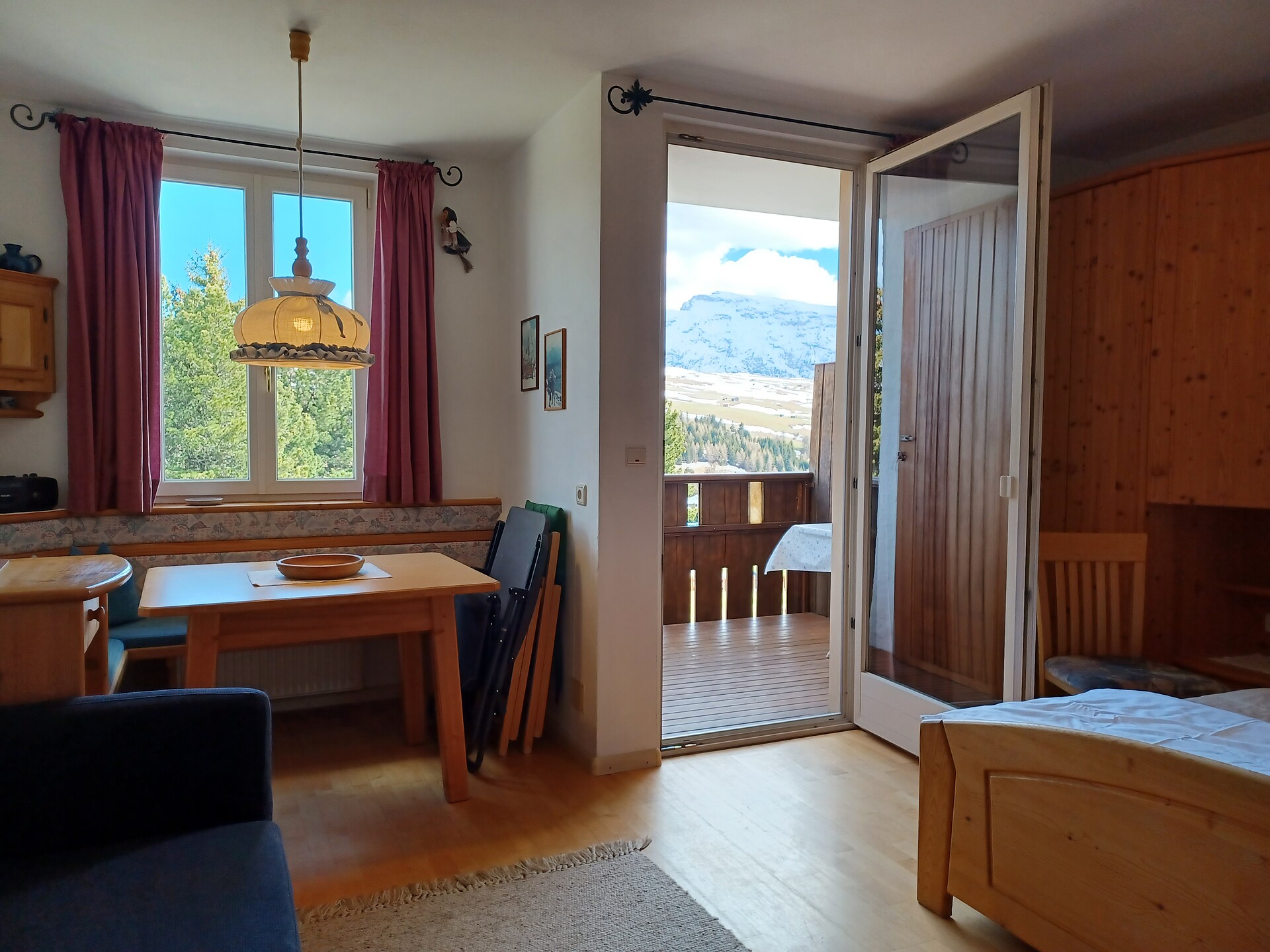 living and sleeping room