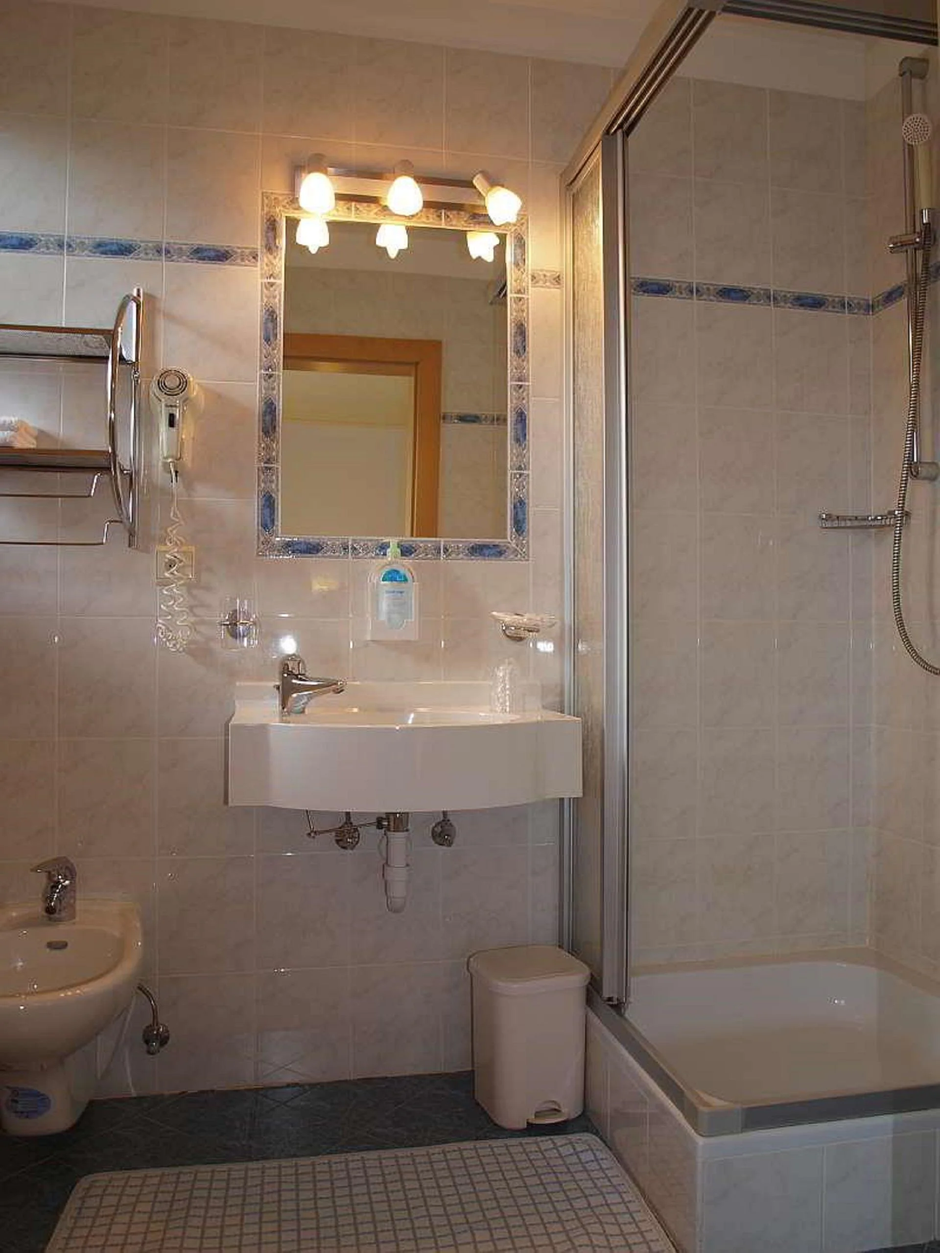 Apparthotel Gurnatsch Rio di Pusteria 19 suedtirol.info