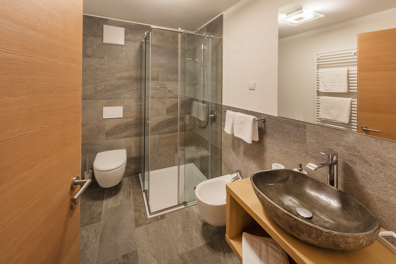 apartment Vernatsch bathroom