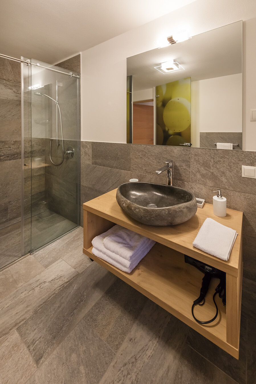apartment Kerner bathroom