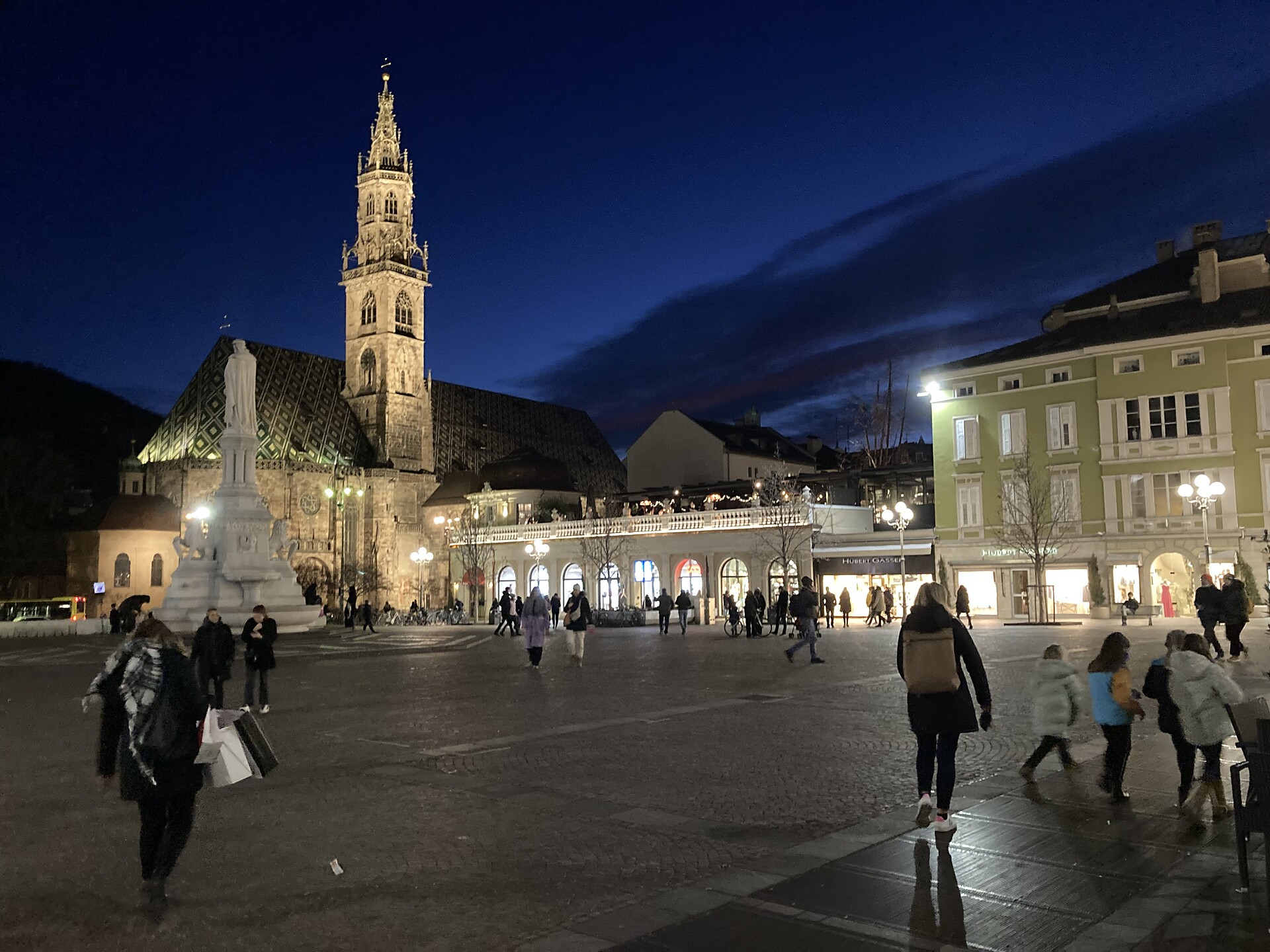 BOZEN