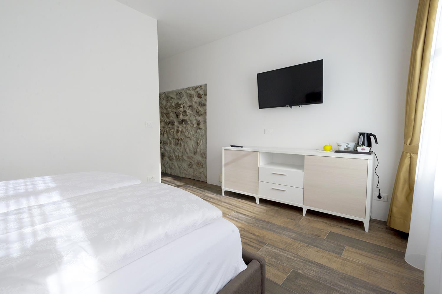 Arcadia Rooms Merano 24 suedtirol.info
