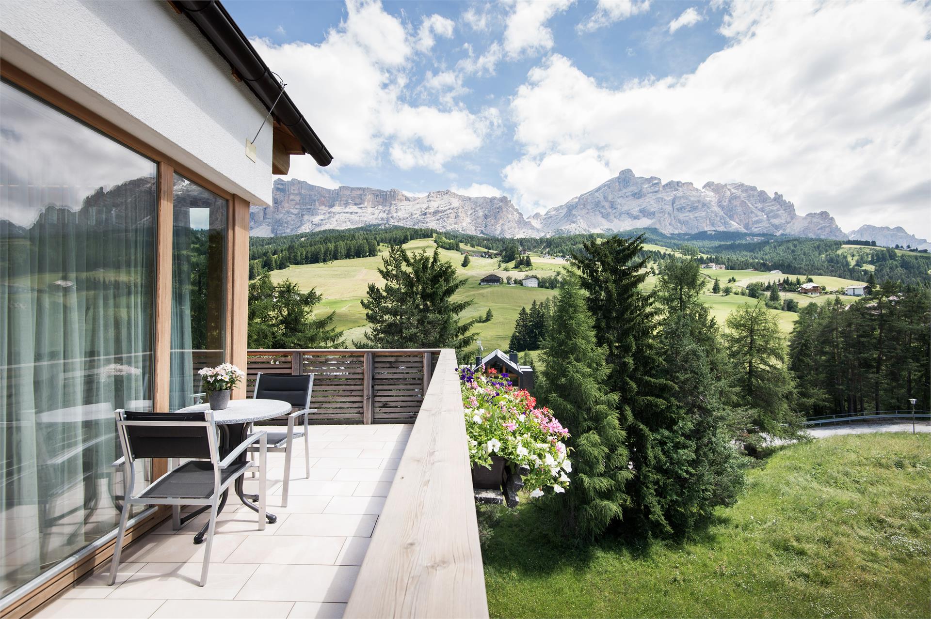 Alpine Hotel Ciasa Lara Badia 13 suedtirol.info