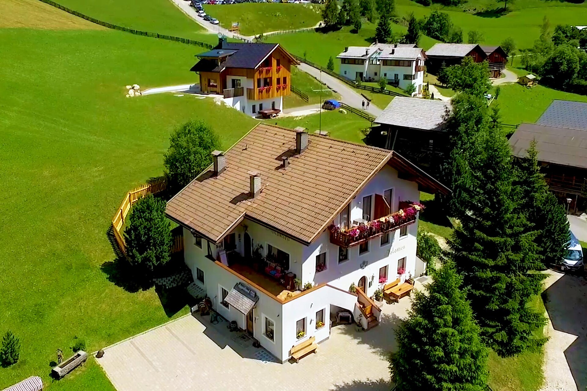 Apartments Dolomieu Colfosco AltaBadia