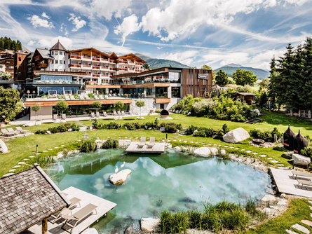 Alpine Spa Resort SONNENBERG Mühlbach 1 suedtirol.info