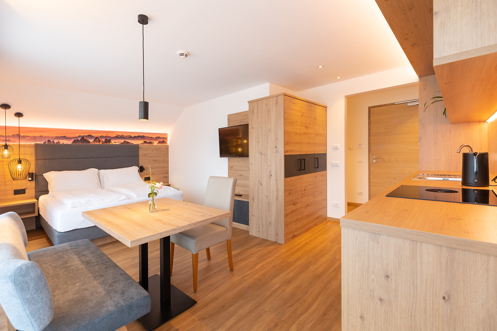 Mono Apartment