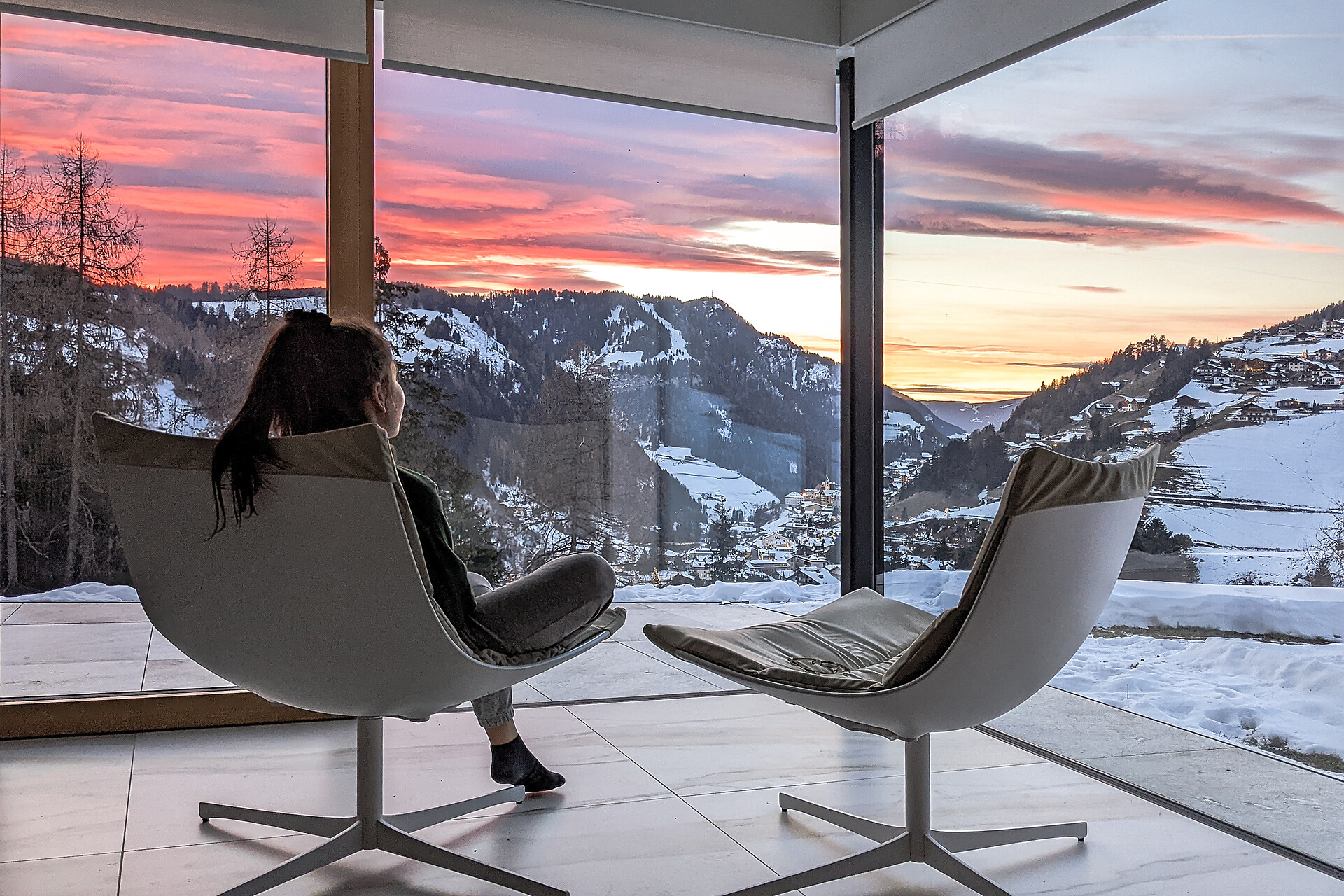 Apartments Ronch, Top flat and location