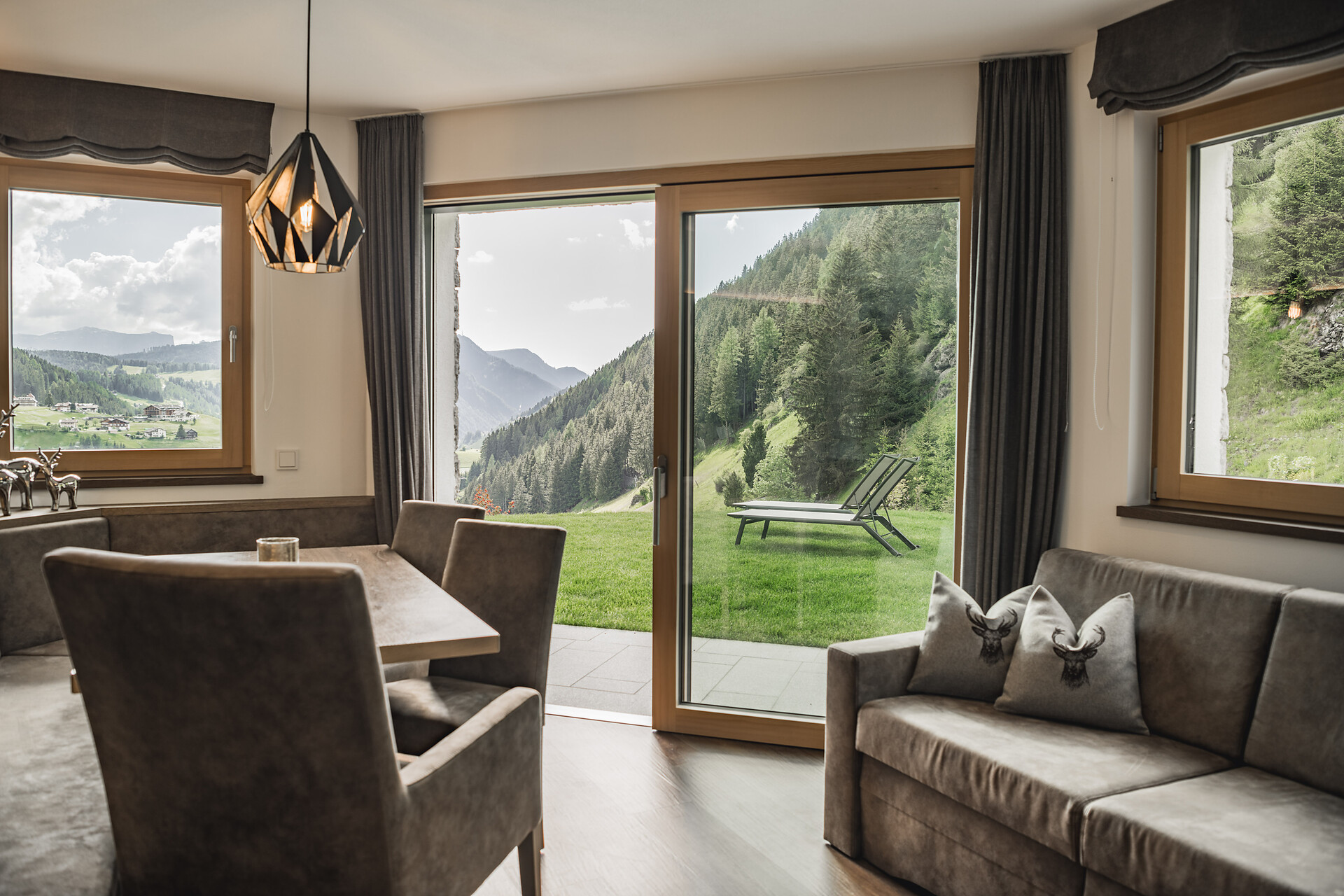 Aurela Mountain Chalets