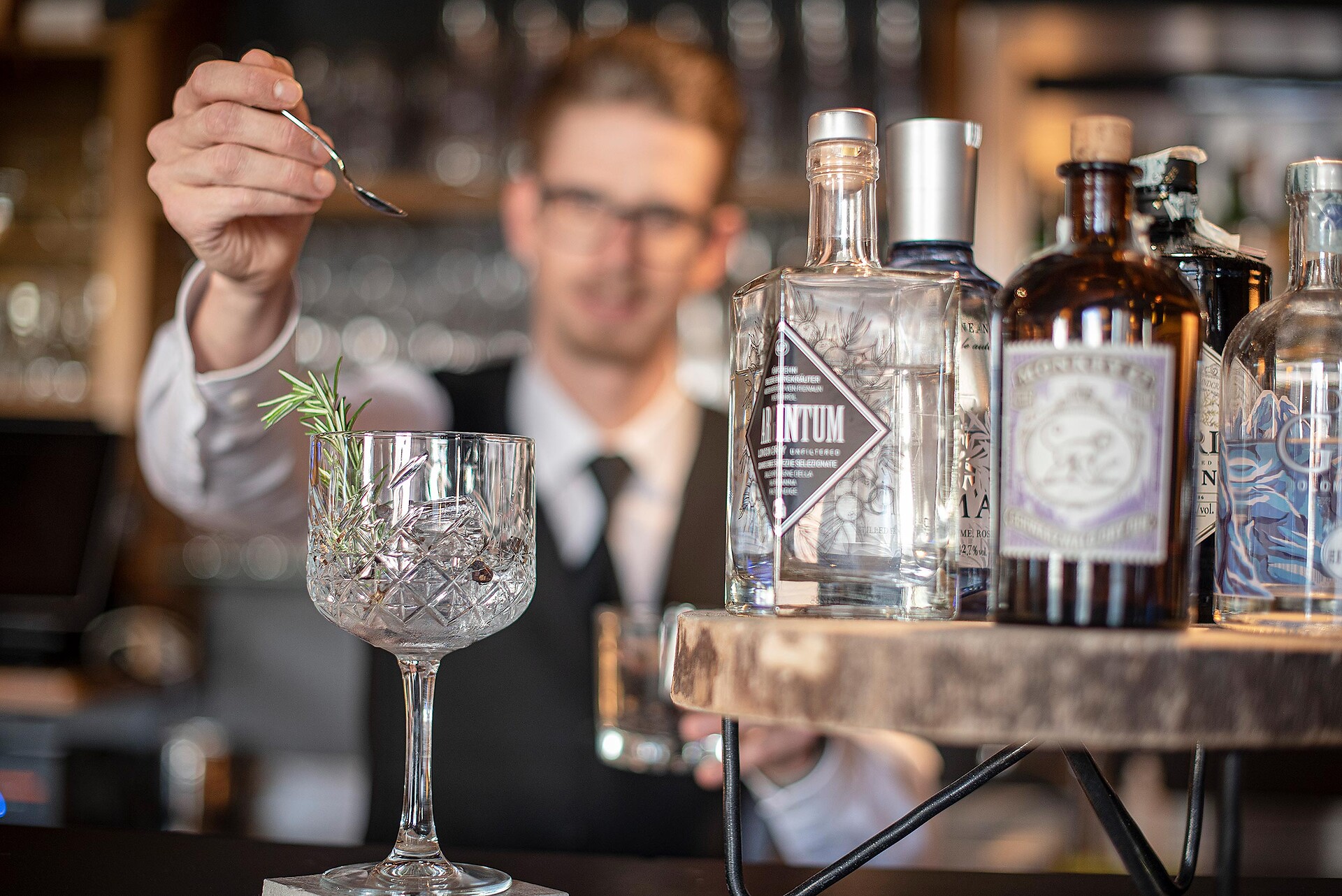 bar
