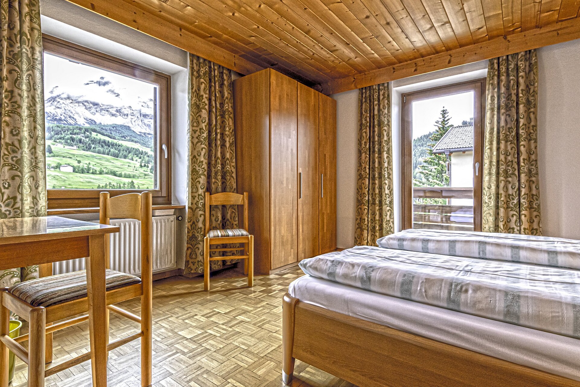 Schlafzimmer App. 1