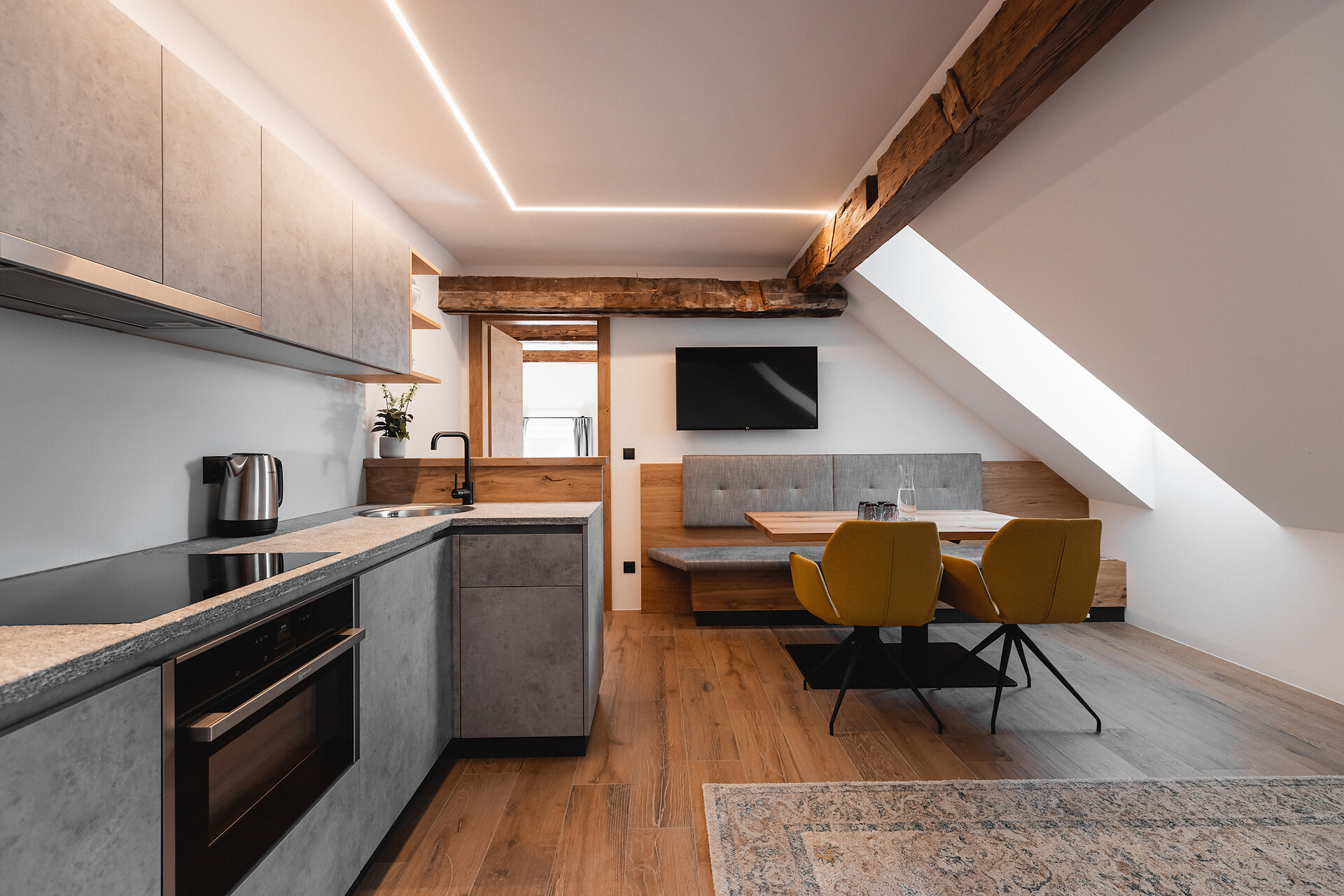 Zirm Apartment